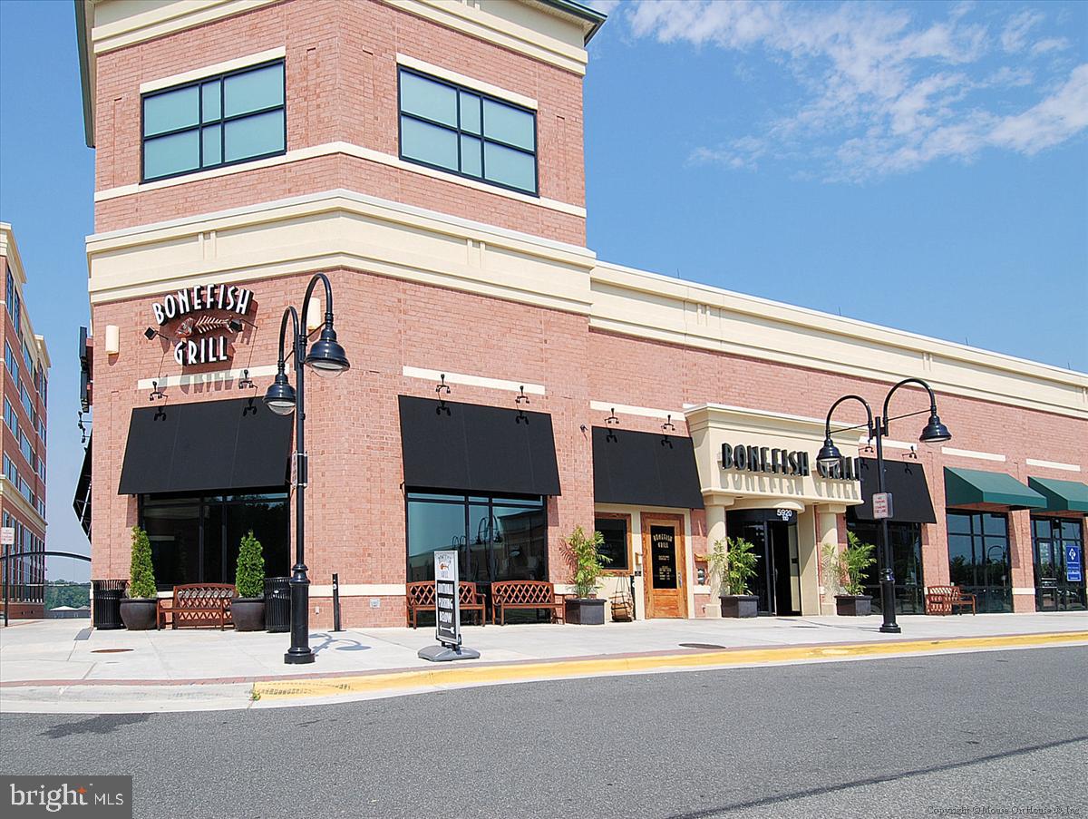 KINGSTOWNE - Residential Lease