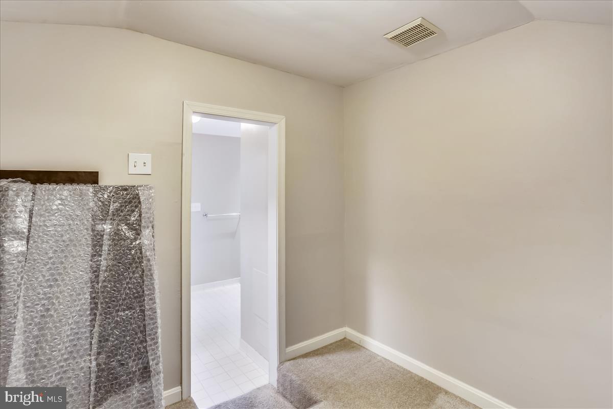 KINGSTOWNE - Residential Lease