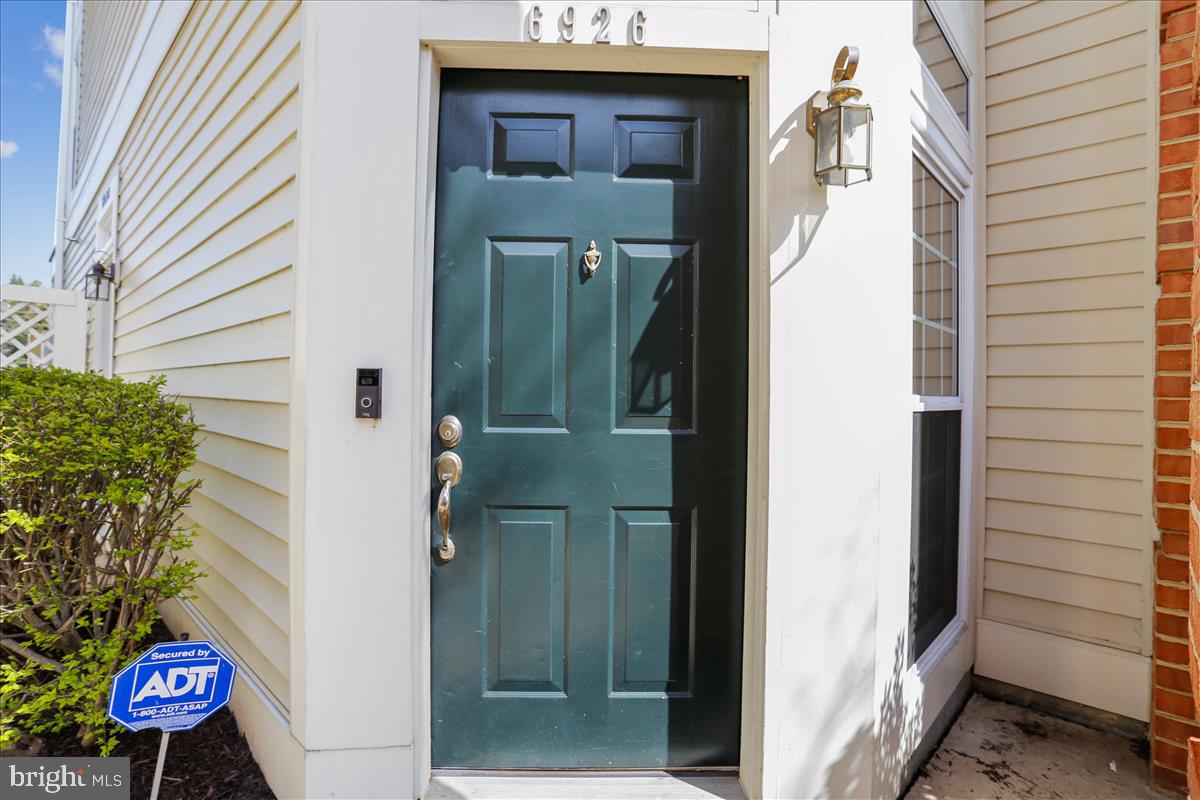 KINGSTOWNE - Residential Lease