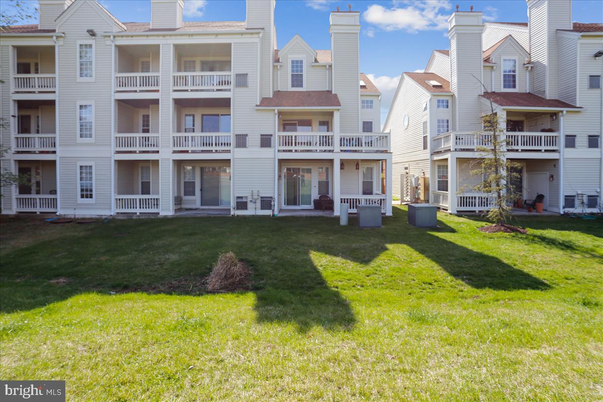 KINGSTOWNE - Residential Lease