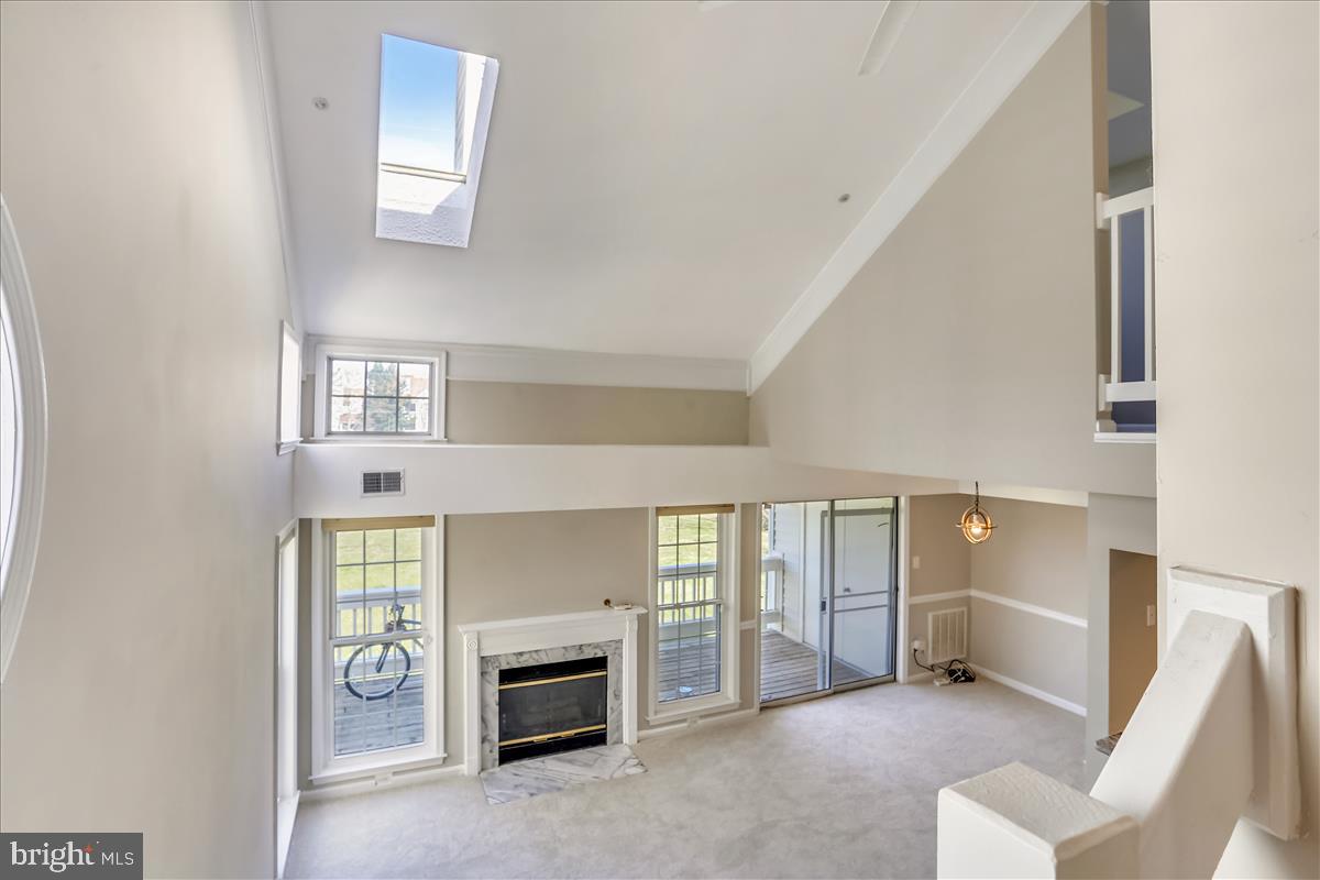 KINGSTOWNE - Residential Lease