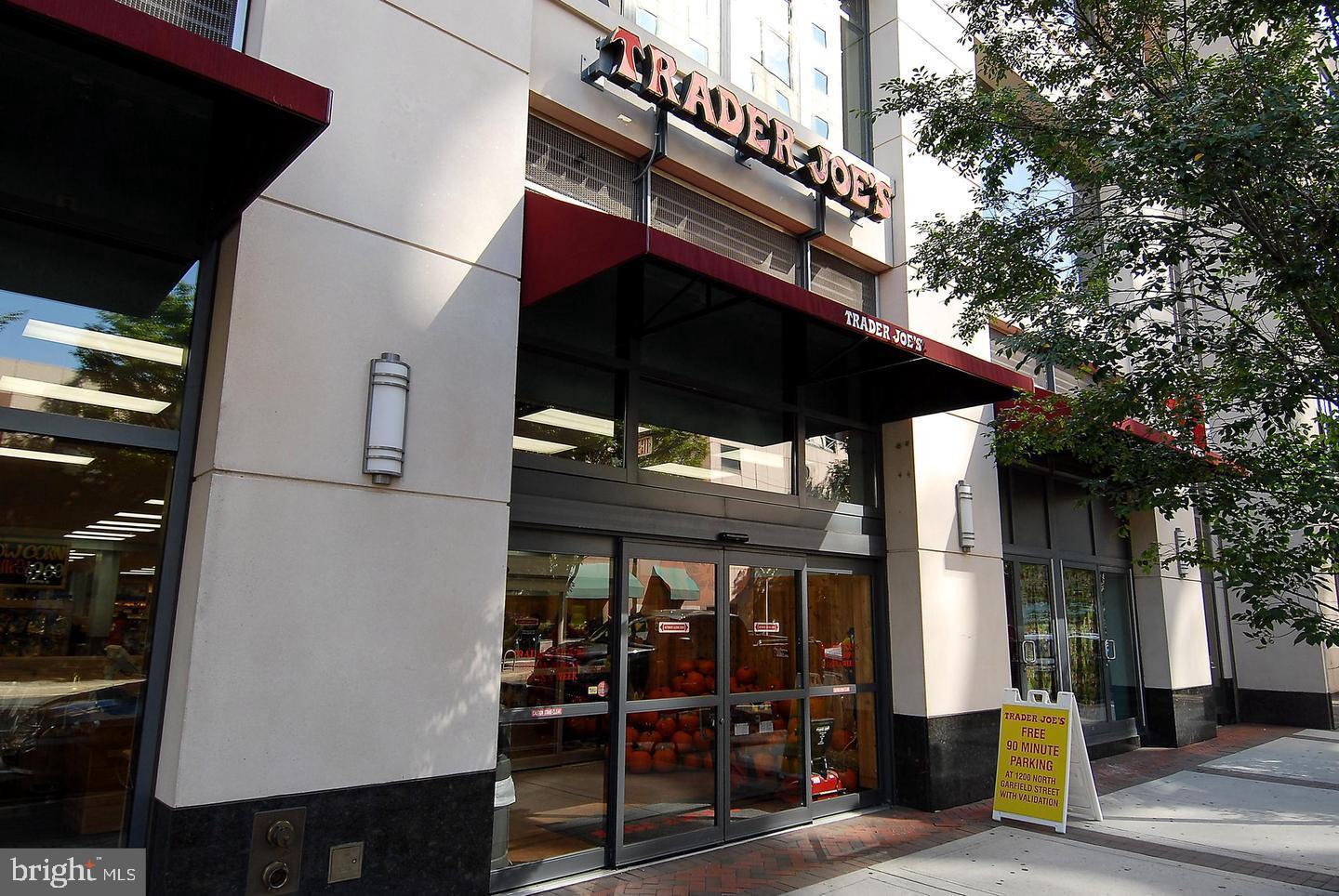 ASTORIA CONDOMINIUM - Residential