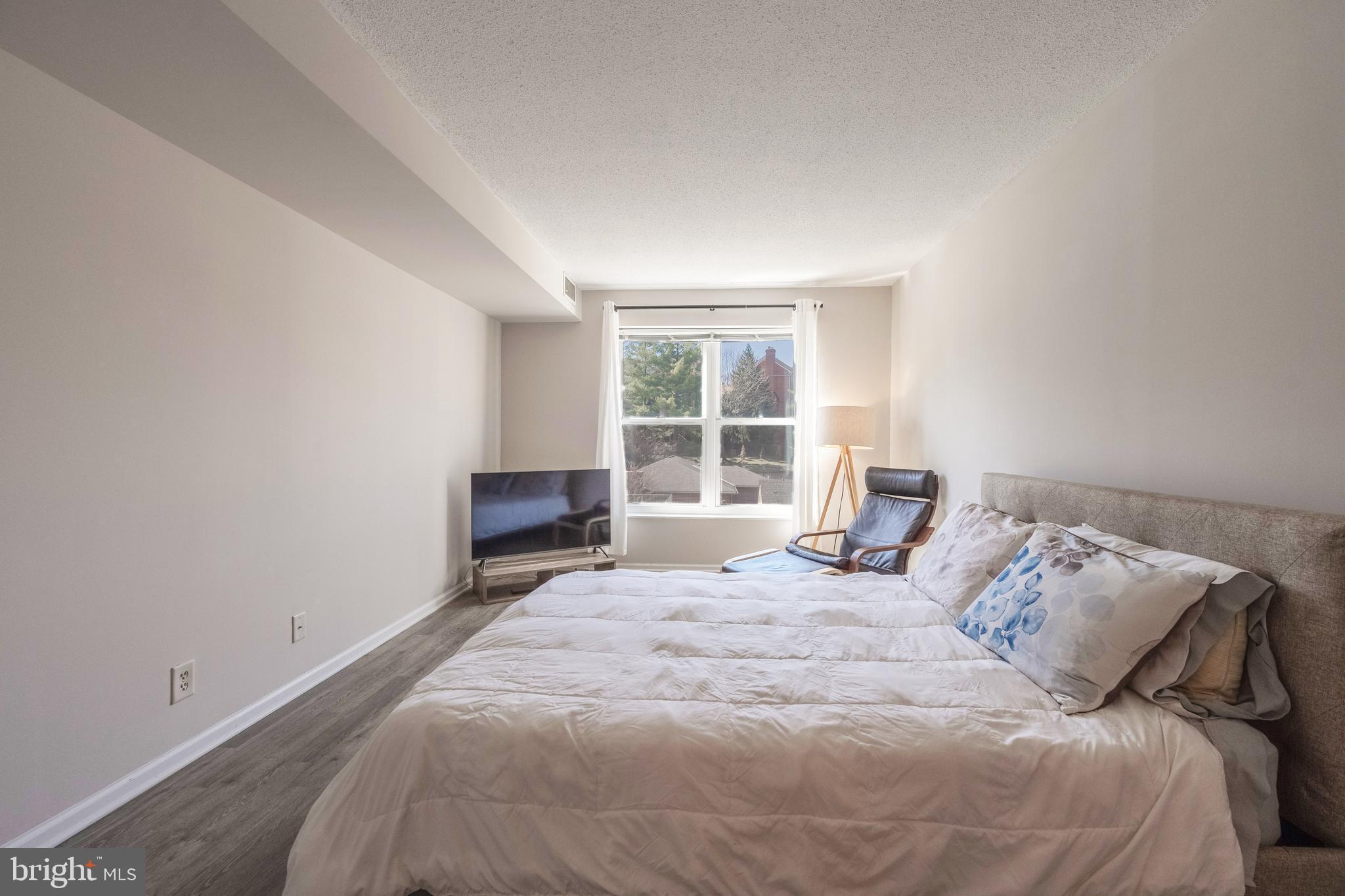 ASTORIA CONDOMINIUM - Residential