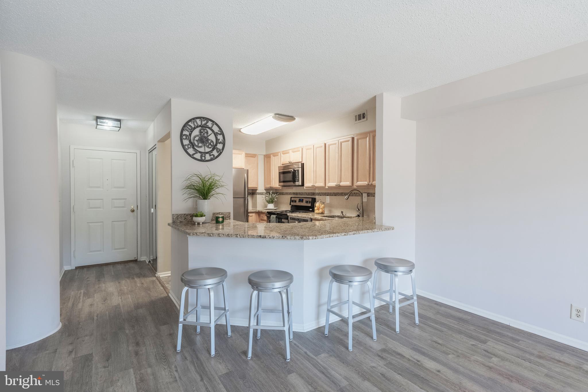 ASTORIA CONDOMINIUM - Residential