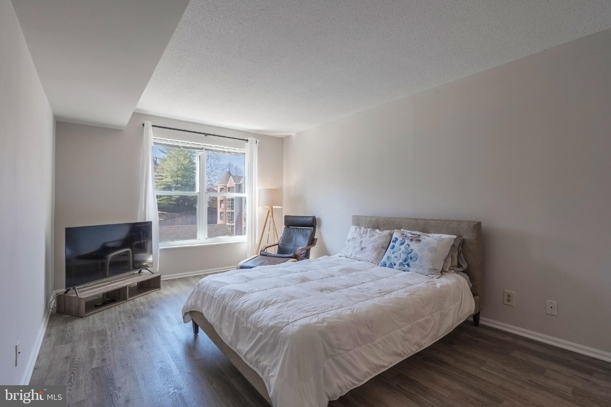 ASTORIA CONDOMINIUM - Residential