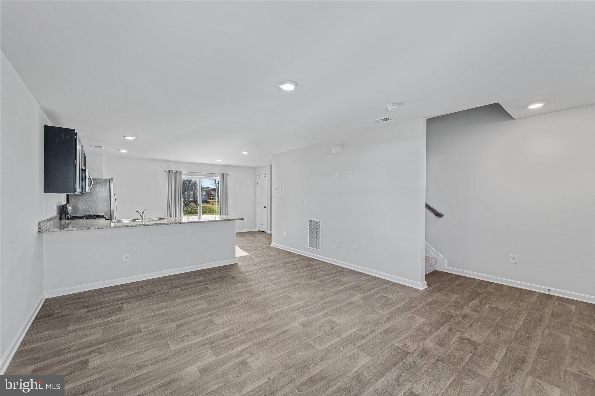 SHENANDOAH CROSSING - Residential Lease