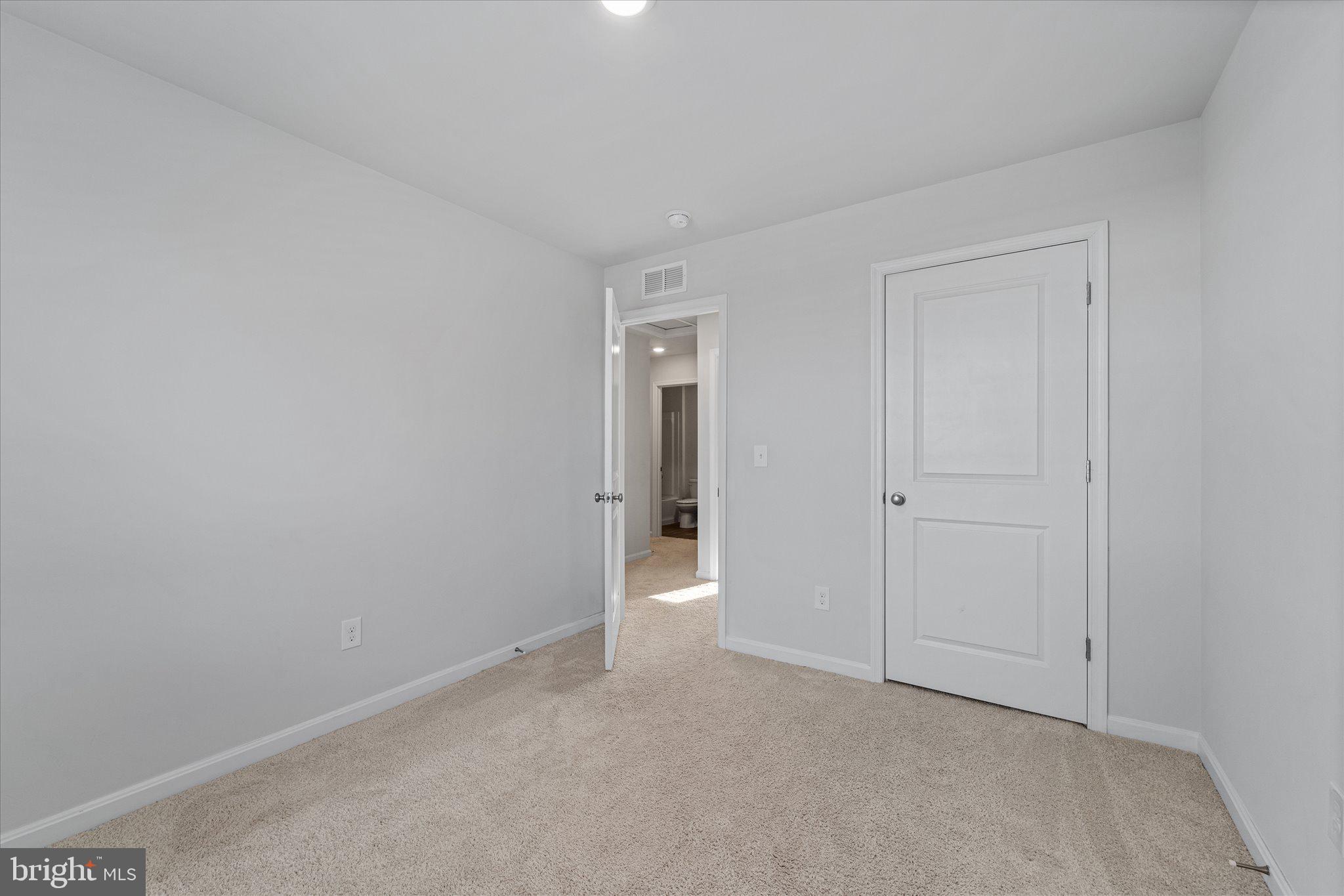 SHENANDOAH CROSSING - Residential Lease