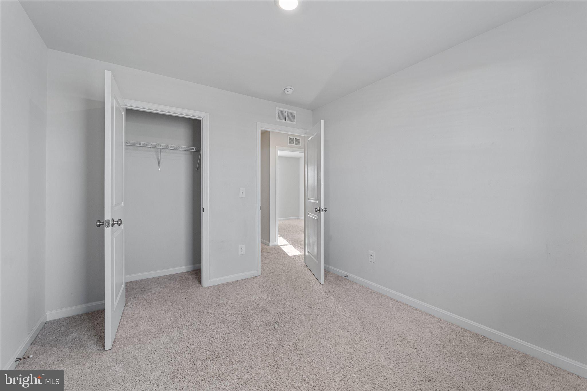 SHENANDOAH CROSSING - Residential Lease