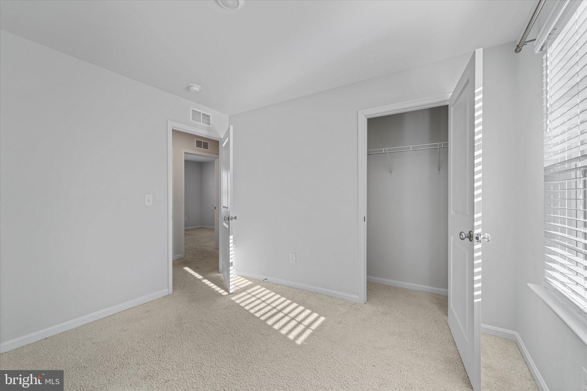 SHENANDOAH CROSSING - Residential Lease