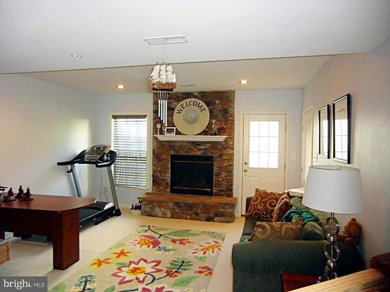 WAVERLY WOODS - Residential Lease