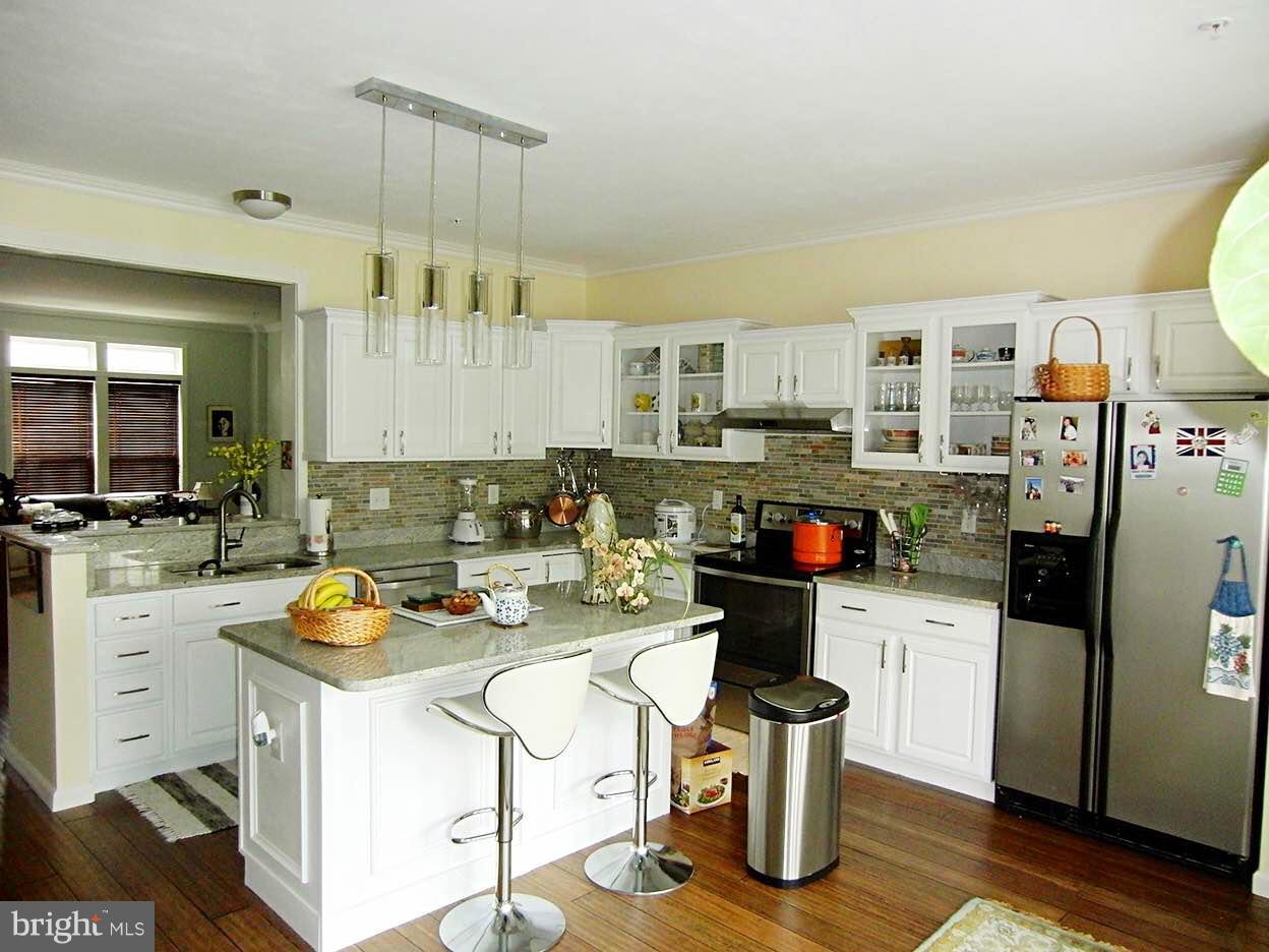 WAVERLY WOODS - Residential Lease