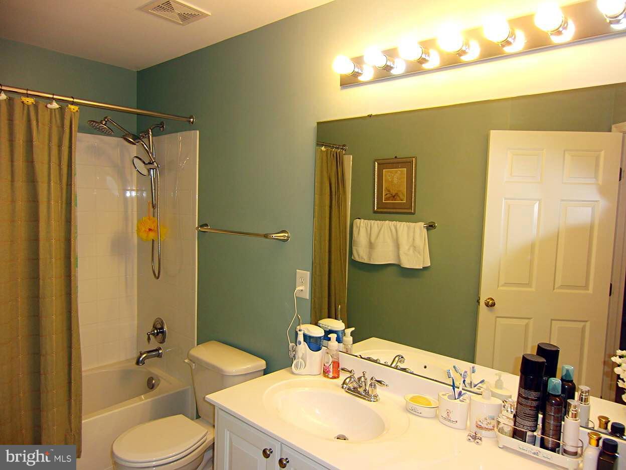 WAVERLY WOODS - Residential Lease