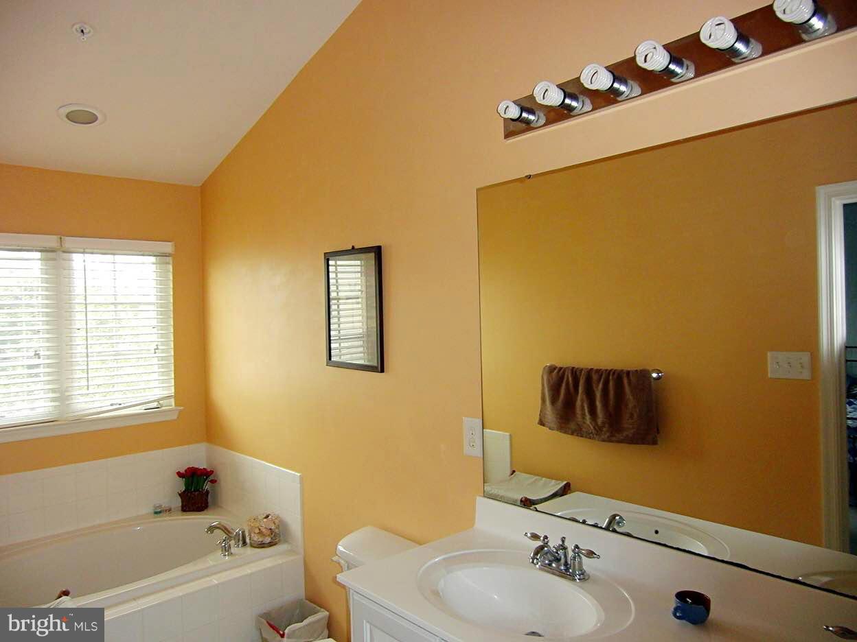 WAVERLY WOODS - Residential Lease