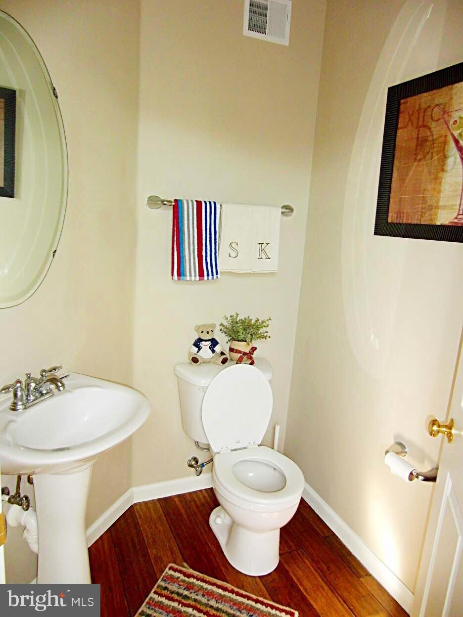 WAVERLY WOODS - Residential Lease