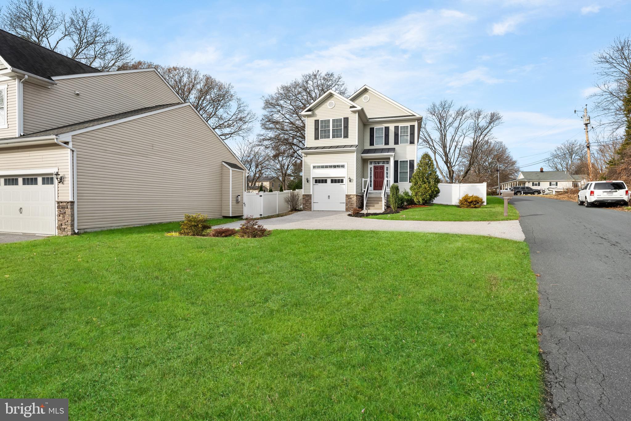 CEDARHURST - Residential