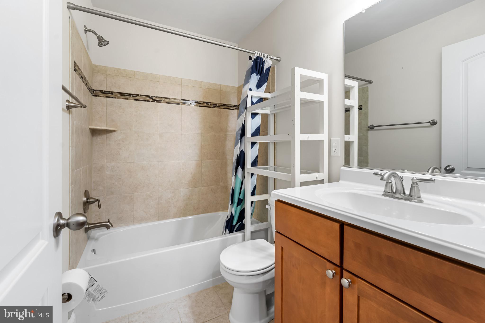 CEDARHURST - Residential