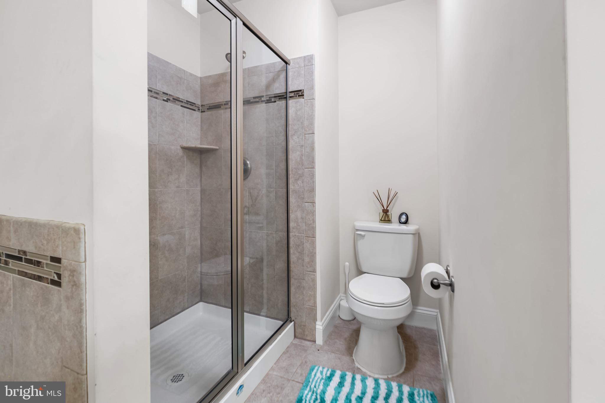 CEDARHURST - Residential