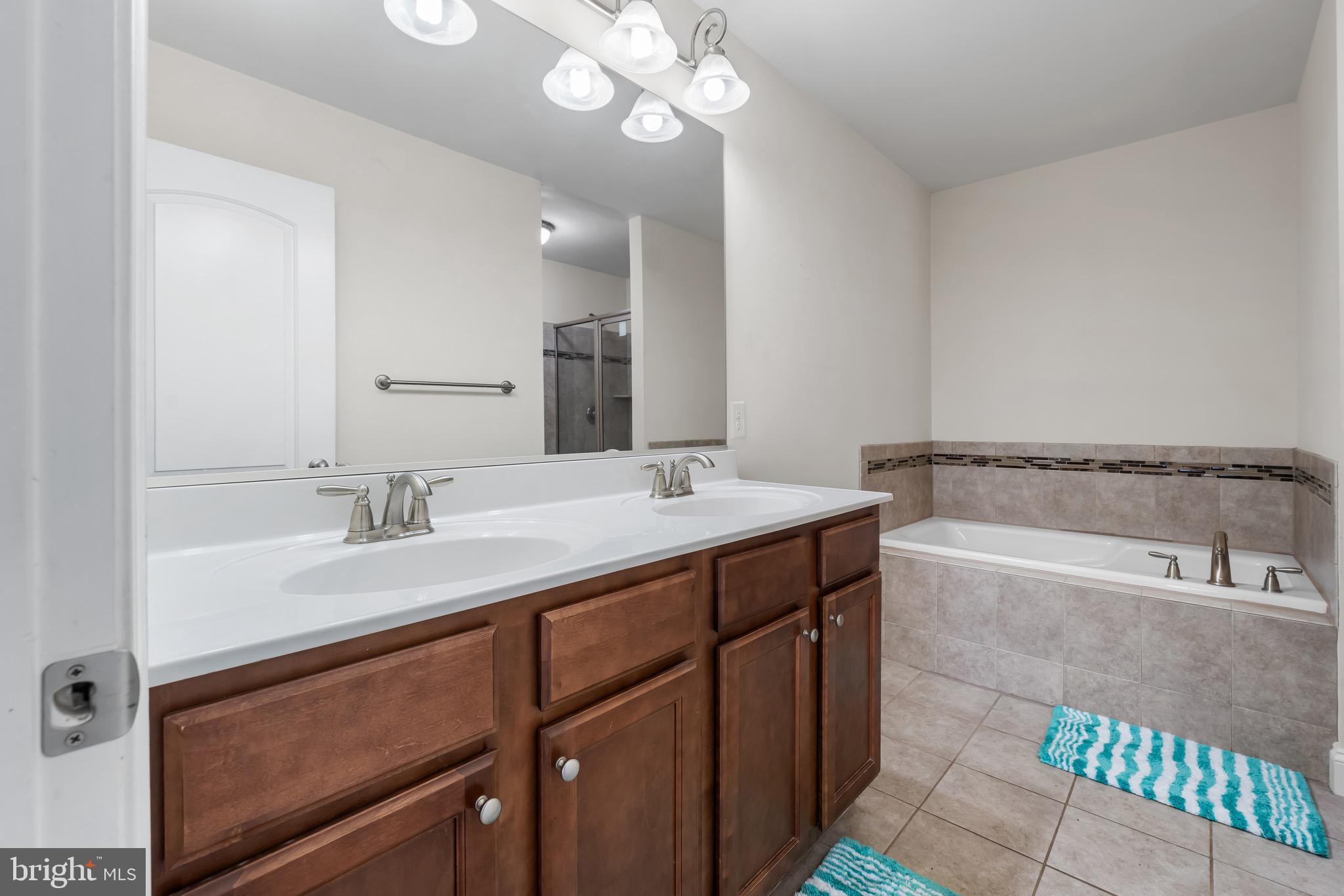 CEDARHURST - Residential