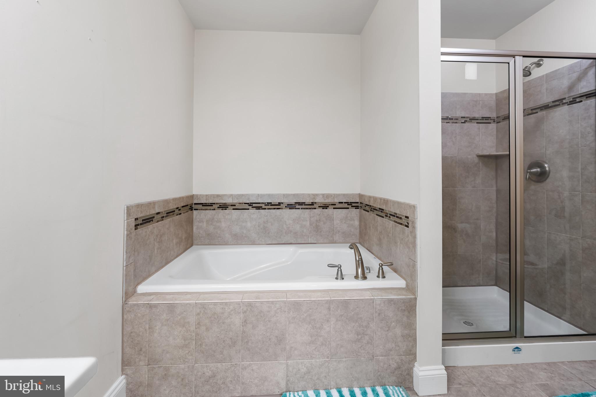 CEDARHURST - Residential