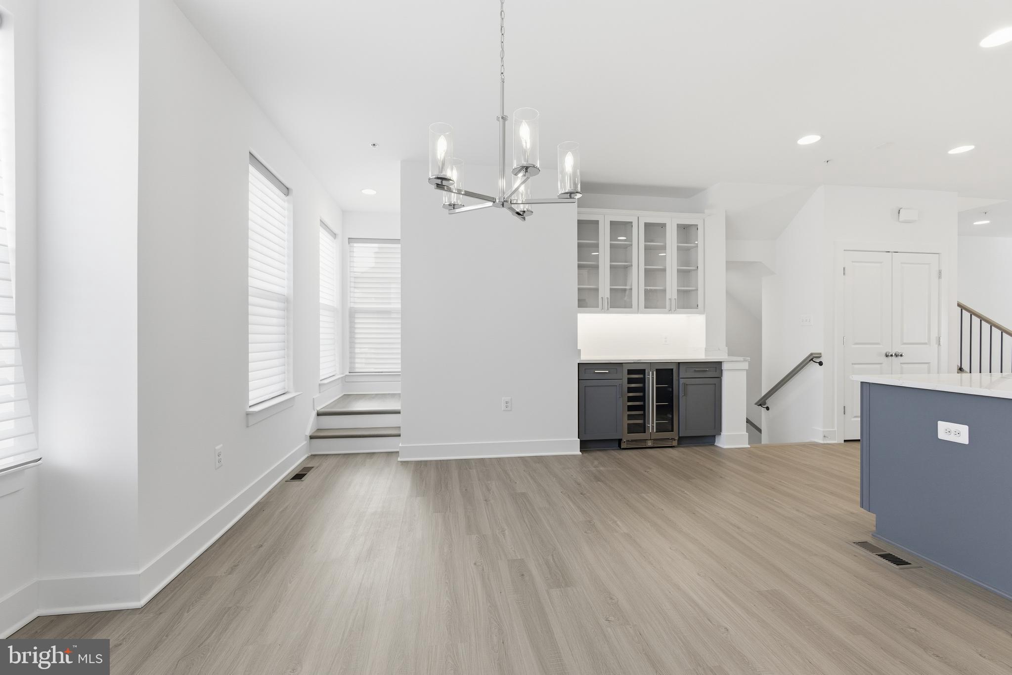 LAUREL - Residential Lease