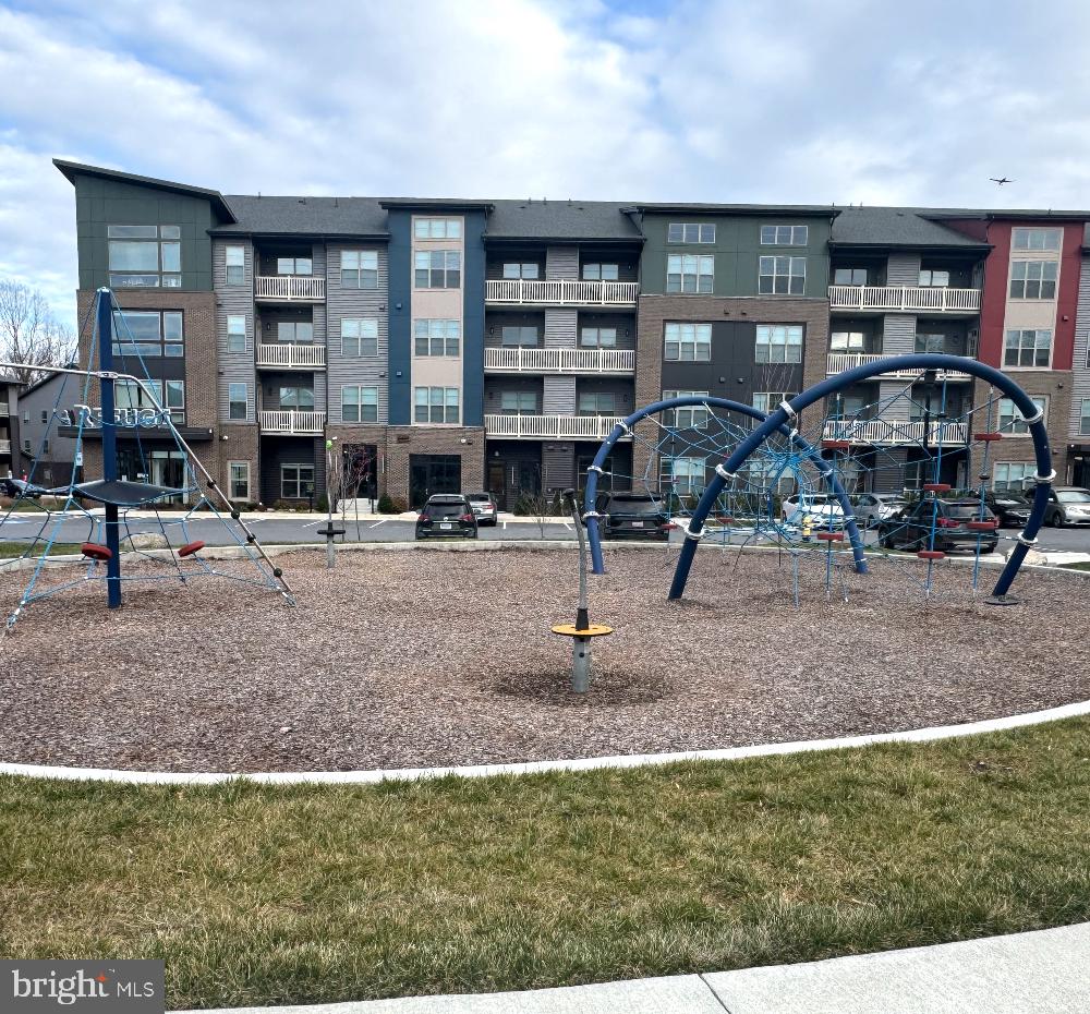 LAUREL - Residential Lease