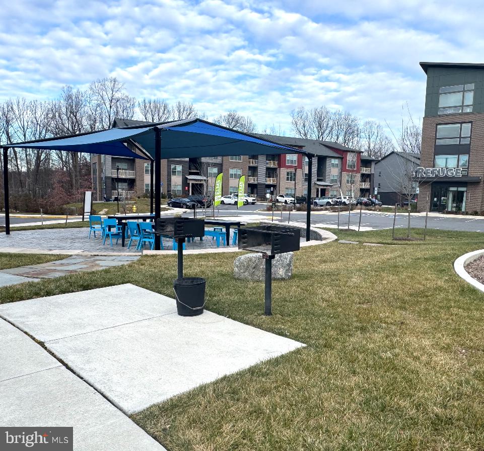 LAUREL - Residential Lease