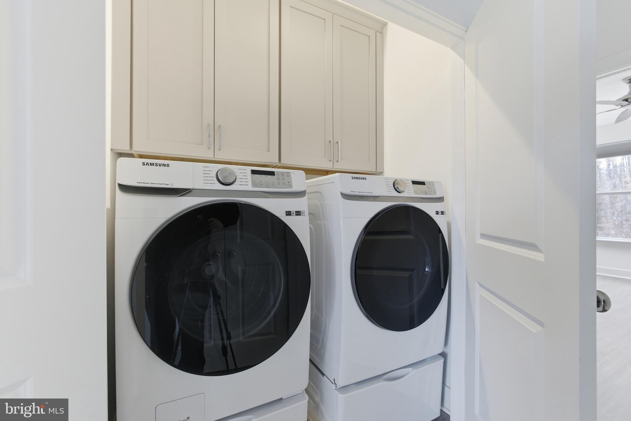 LAUREL - Residential Lease