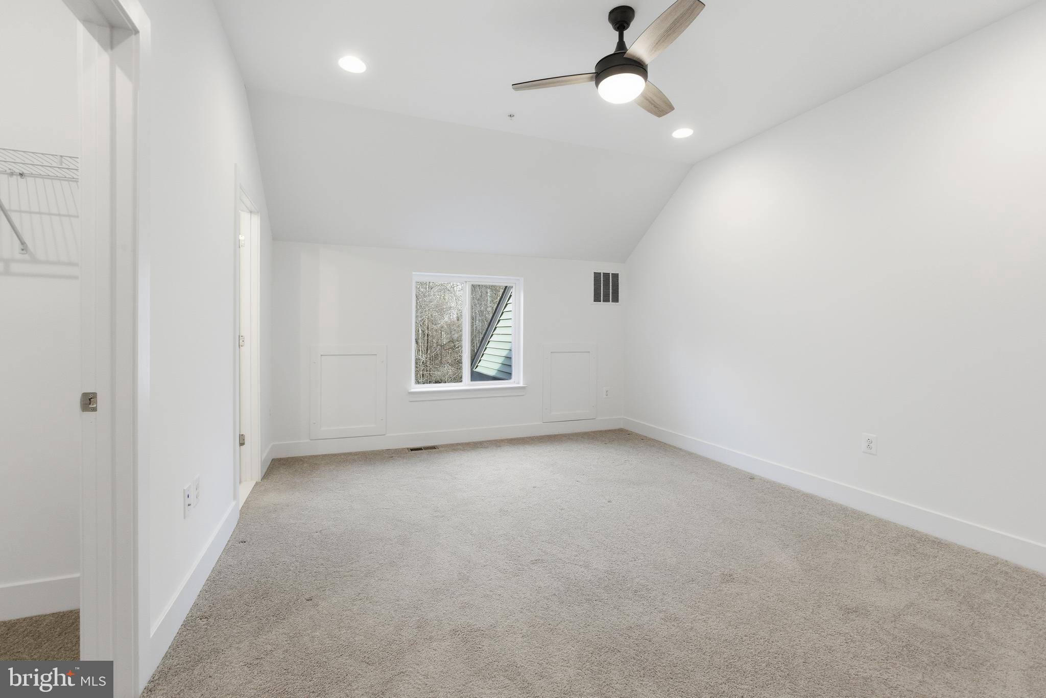 LAUREL - Residential Lease