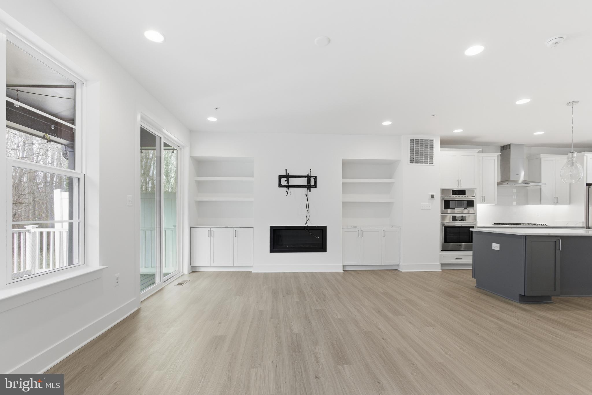 LAUREL - Residential Lease