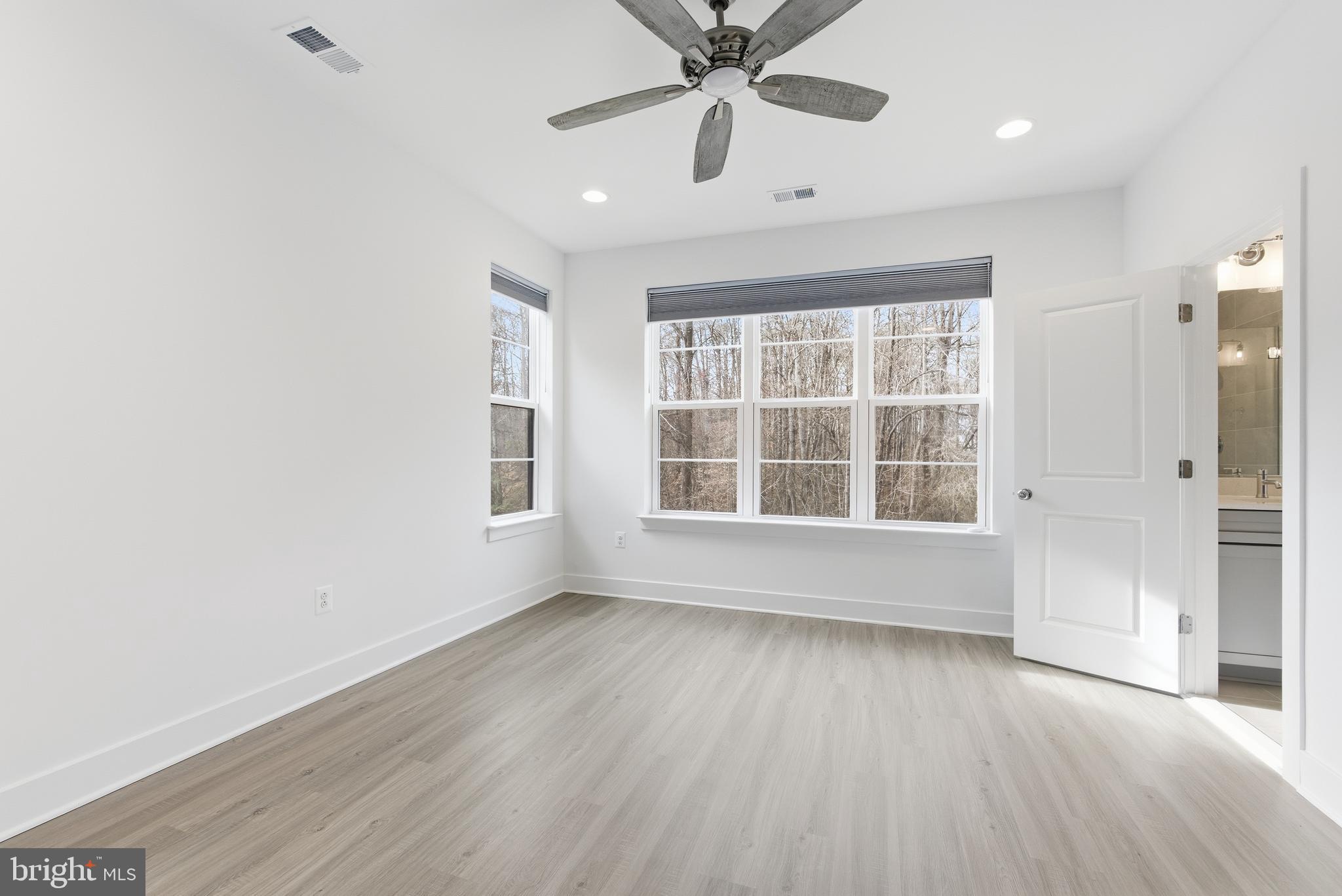 LAUREL - Residential Lease