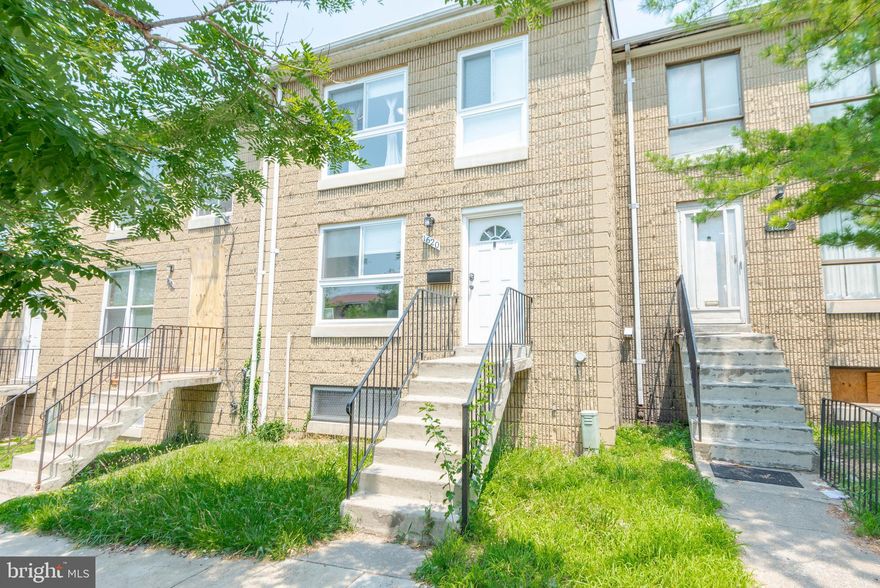 This furnished home has 4 bedrooms; each being rented separately yet sharing common spaces like LR, DR, KIT, Bathrooms, Storage, laundry, patio, etc.  The home was completely refurbished in 2021. Has abundant Natural light throughout! The modern conveniences cater to everyone. 

Located just across the street from Kennedy Krieger Institute, 1 block from Johns Hopkins Hospital/School of Medicine and the Cooley Fitness Center, and a 2-minute walk from the Bloomberg School of Public Health and the School of Nursing and the Welch Medical Library among other locations. Convenient location for sure! 

The house includes the following common amenities: washer/dryer, high speed wireless internet (up to 300 mbps), AC system, free on/off street parking, modern kitchen w/ stainless appliances (installed 2021), cooling/heating thermostat, ceiling-to-floor windows, controlled access system on front door, rear entrance to private/enclosed outdoor patio, basement den/office space, & 1st floor living room w/ cable connection. 

Monthly Room price includes all utilities (water, internet, gas & electric) & the previously mentioned amenities/shared spaces. Must obtain renters insurance during lease term. 1st & last month rent due at lease signing + one months rent for security deposit. Rent payments due 1st of every month. Lease available starting August 1st.