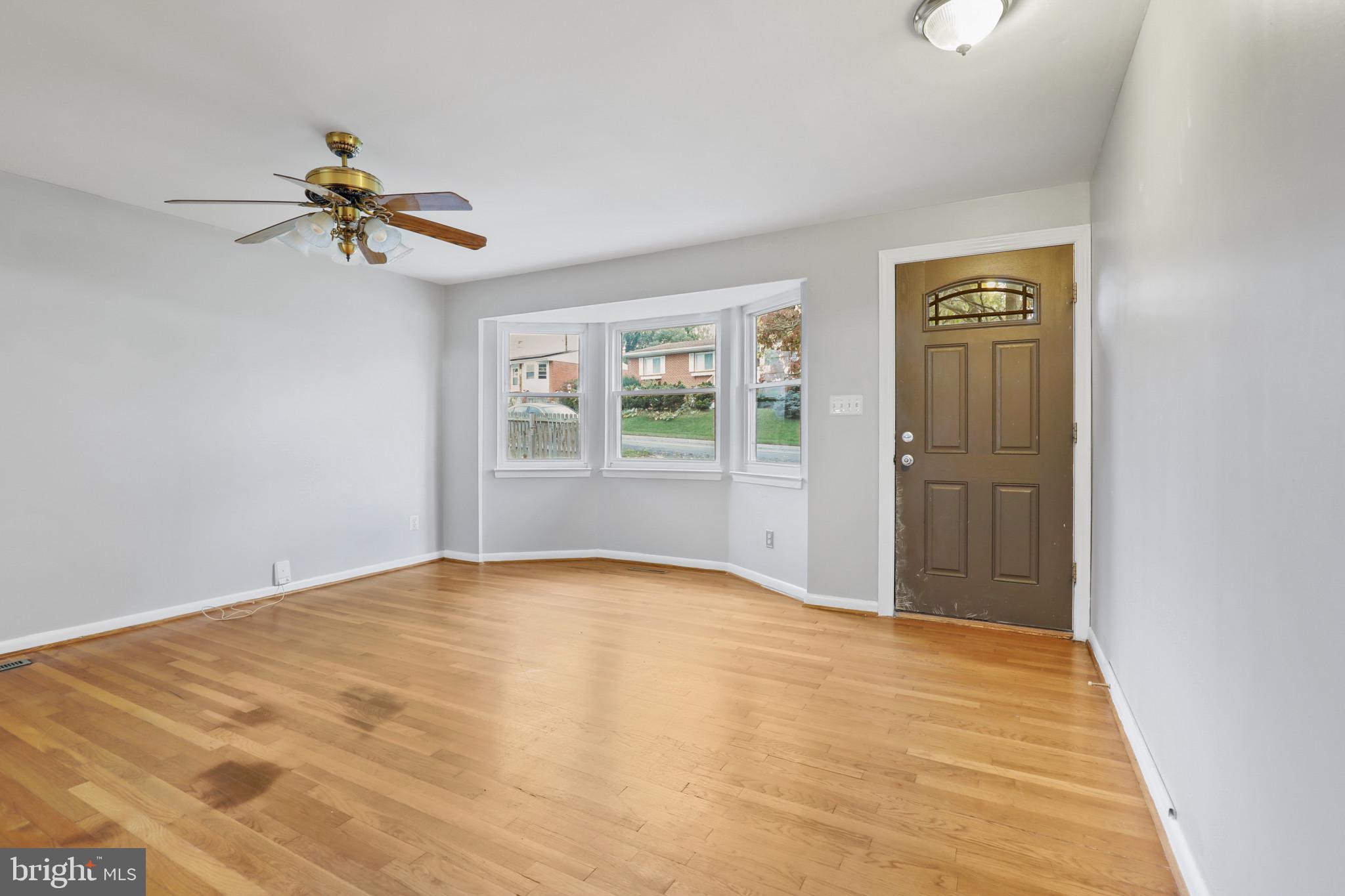 MONTROSE - Residential