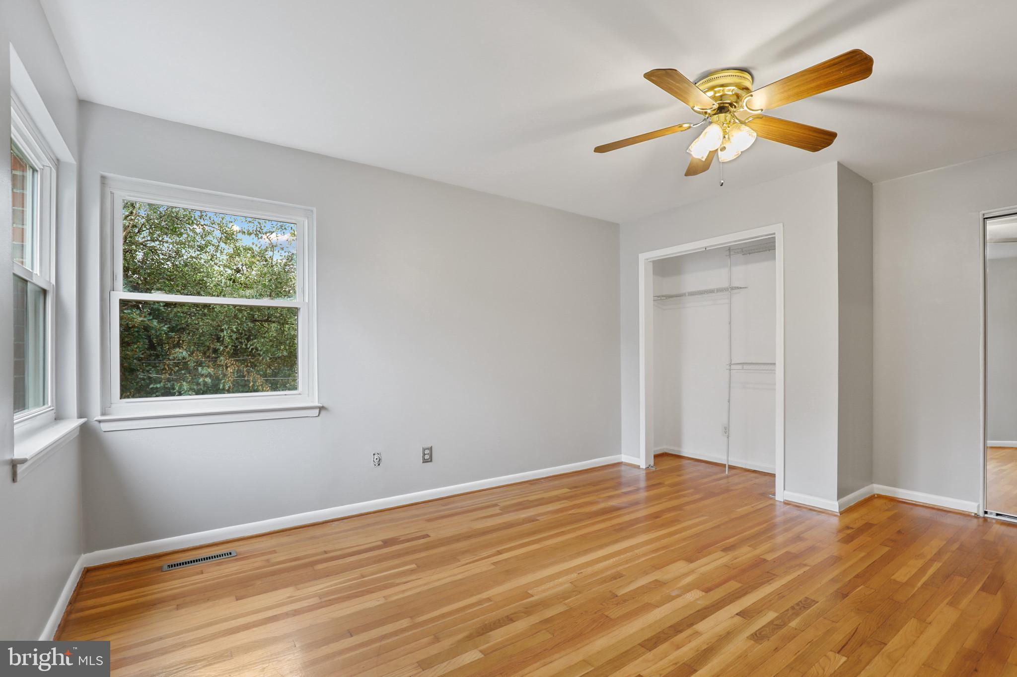 MONTROSE - Residential