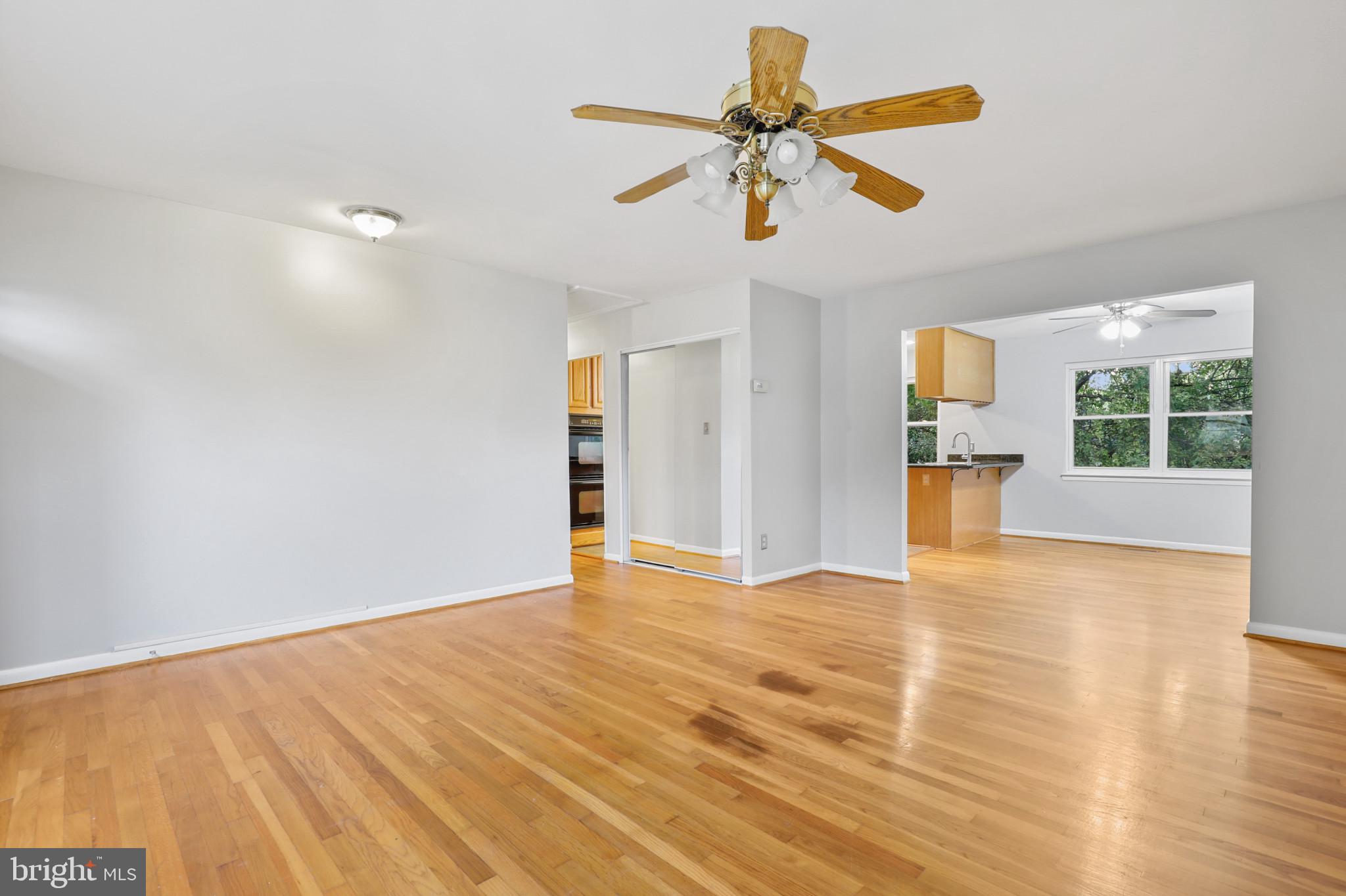 MONTROSE - Residential