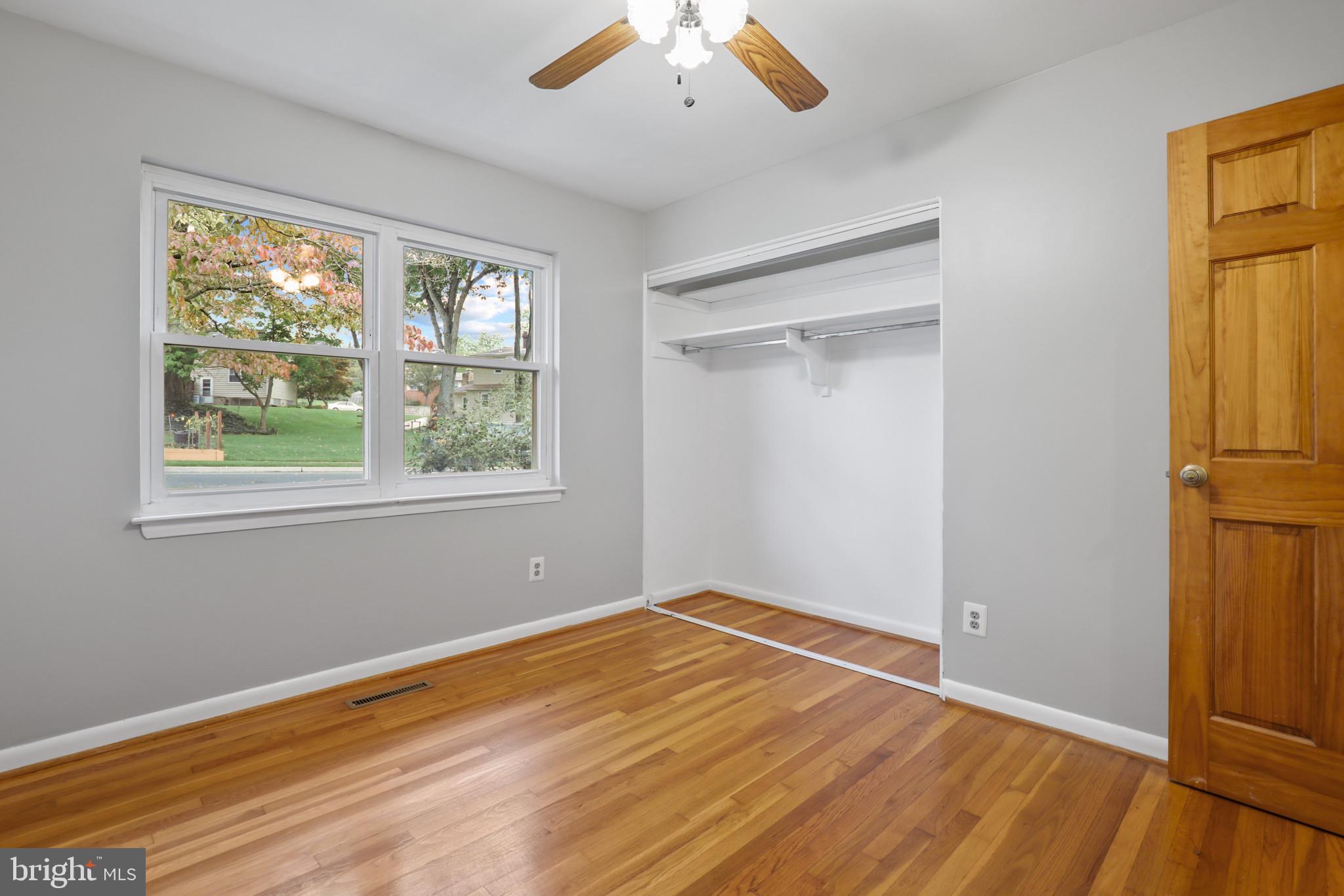 MONTROSE - Residential