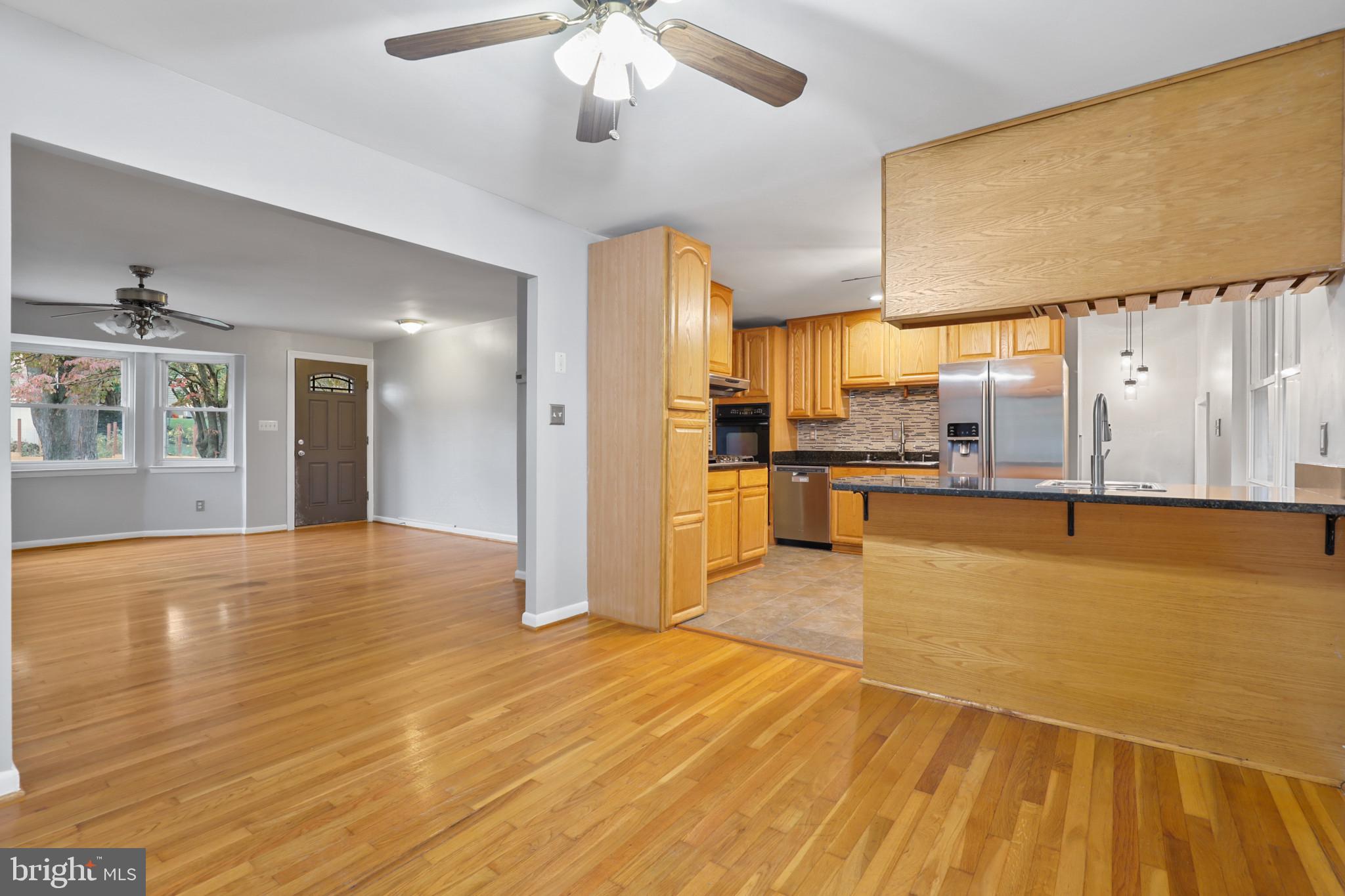 MONTROSE - Residential