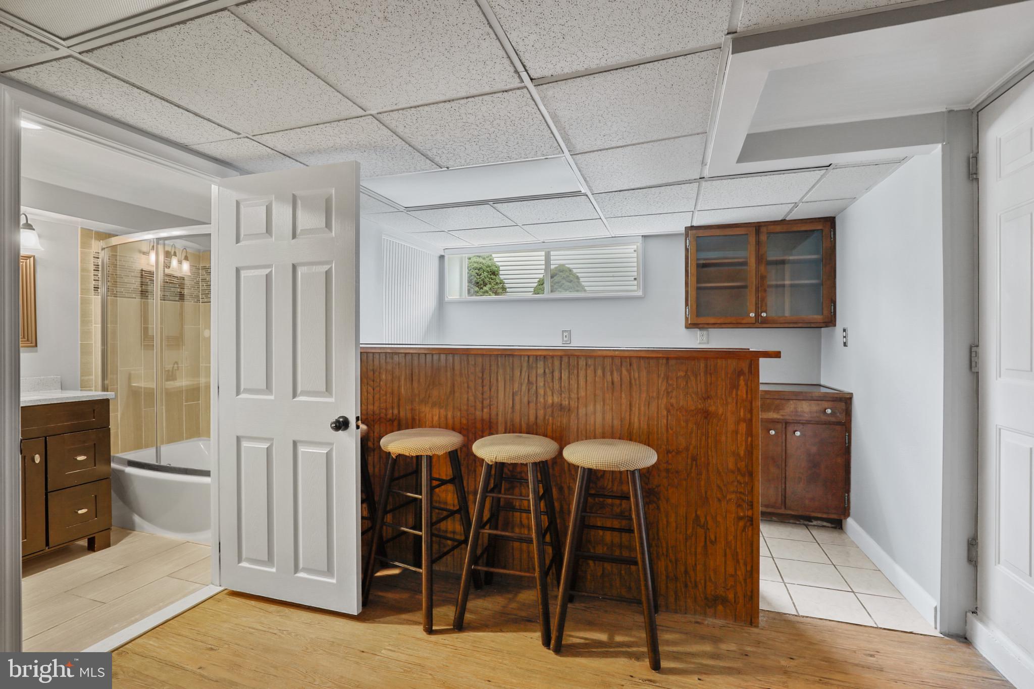 MONTROSE - Residential