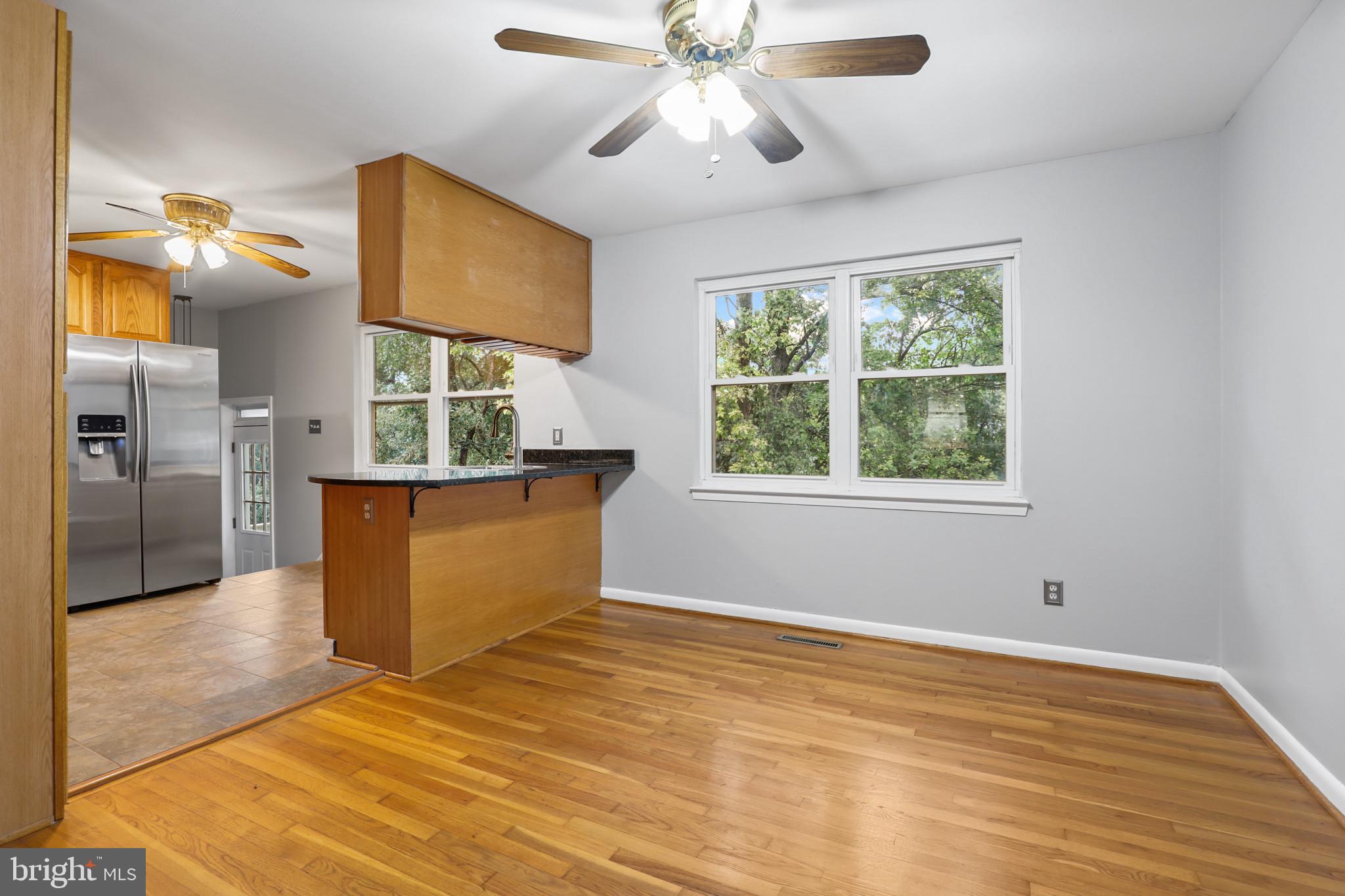 MONTROSE - Residential