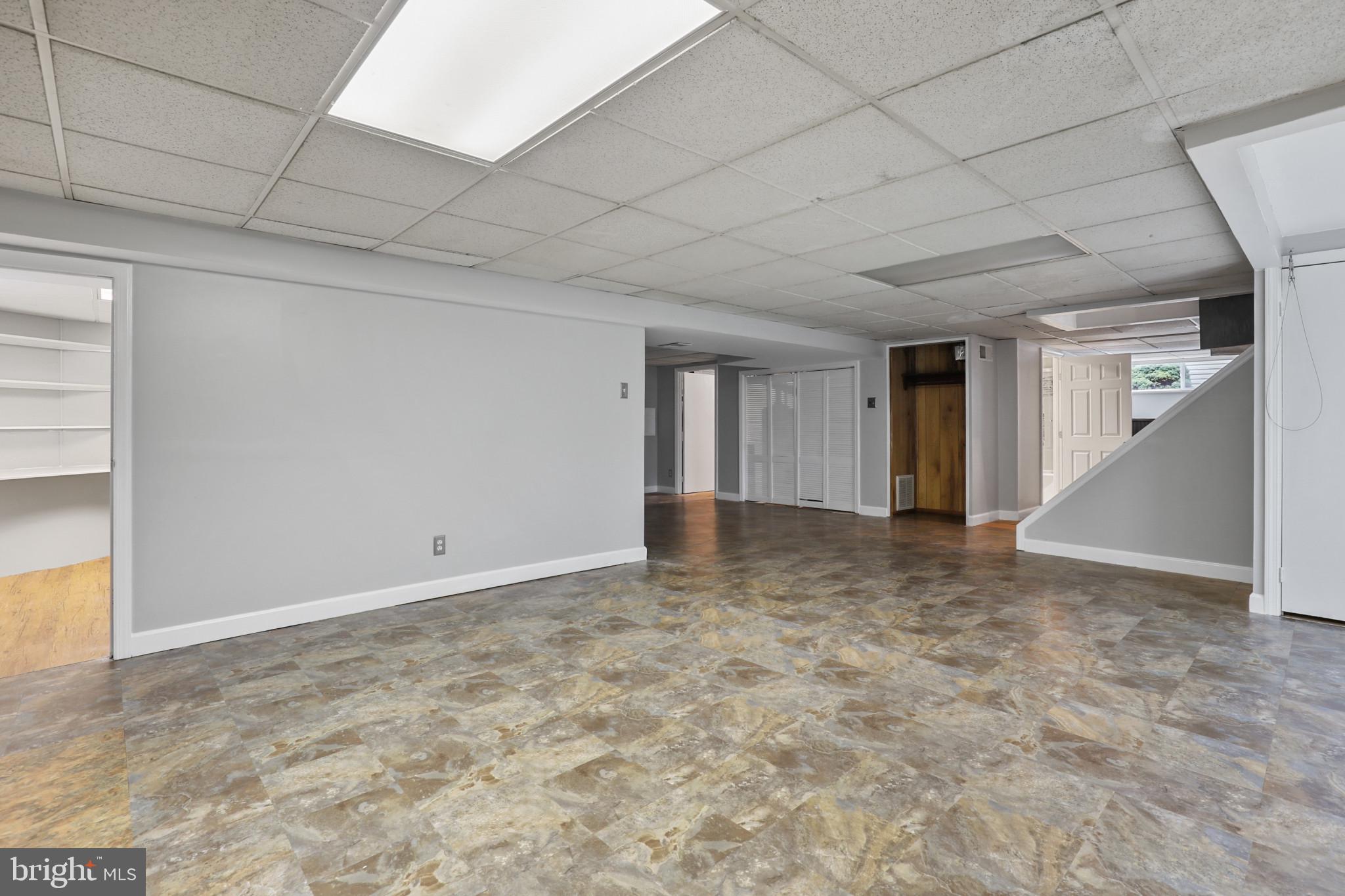 MONTROSE - Residential