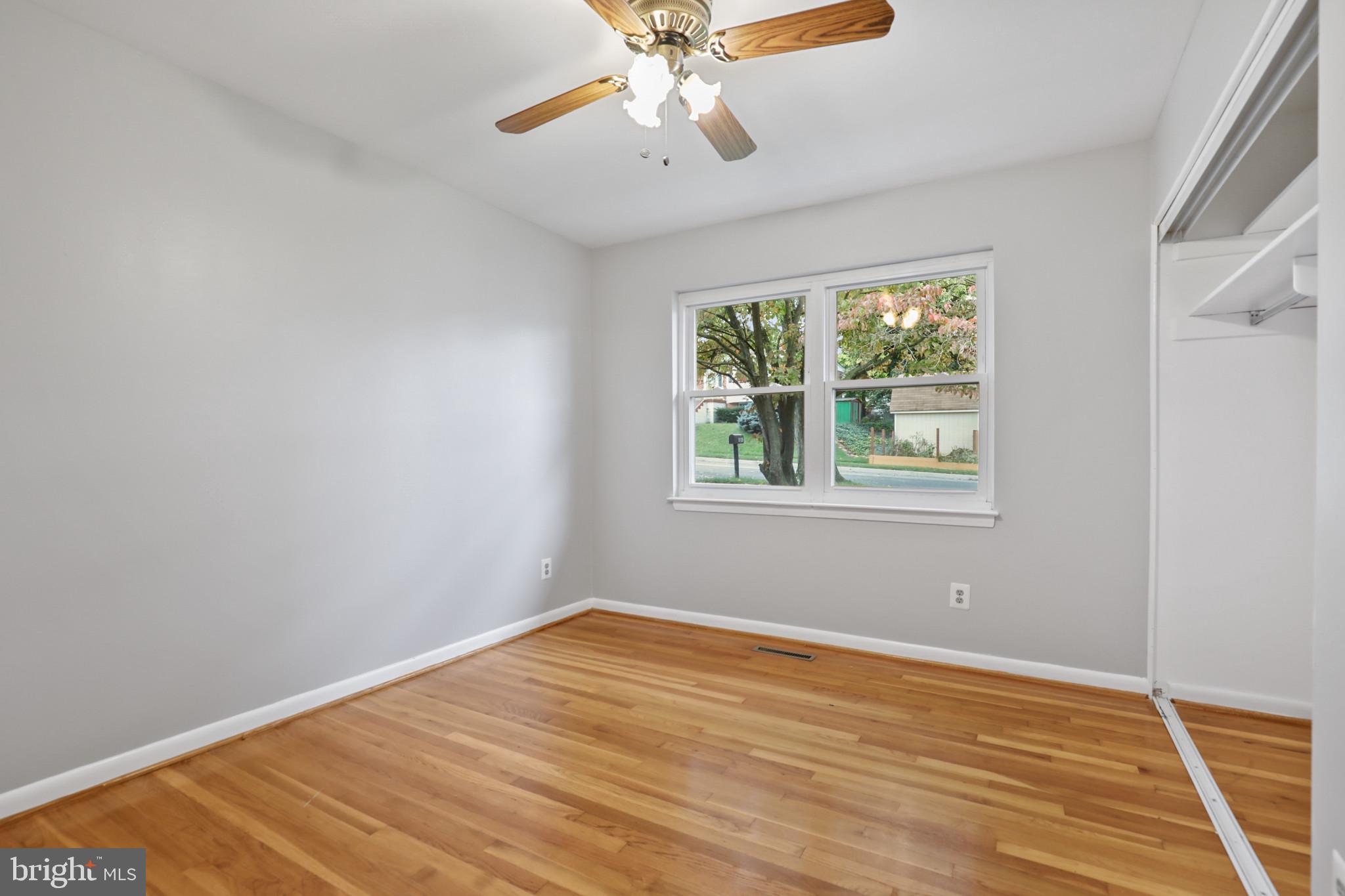 MONTROSE - Residential