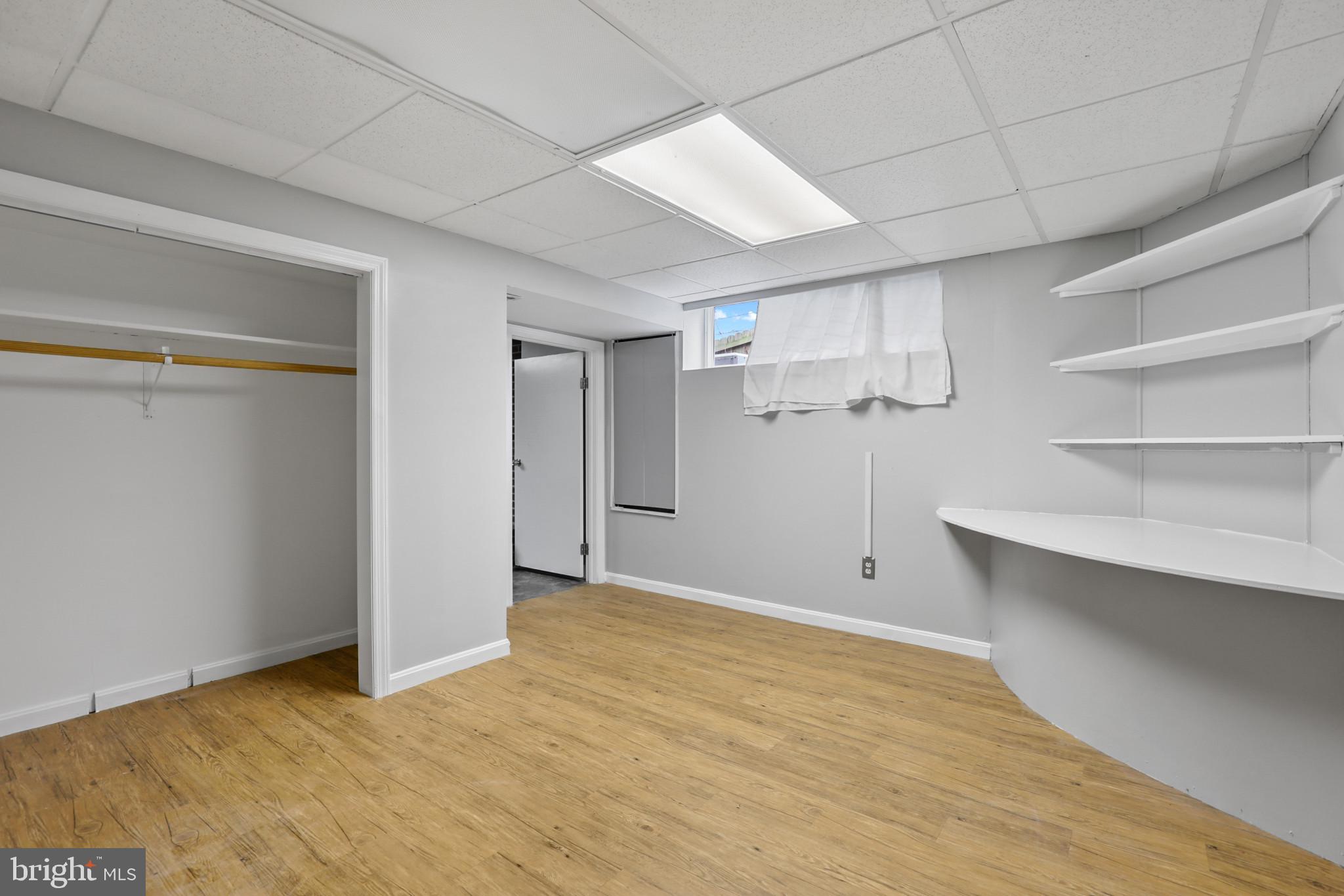 MONTROSE - Residential