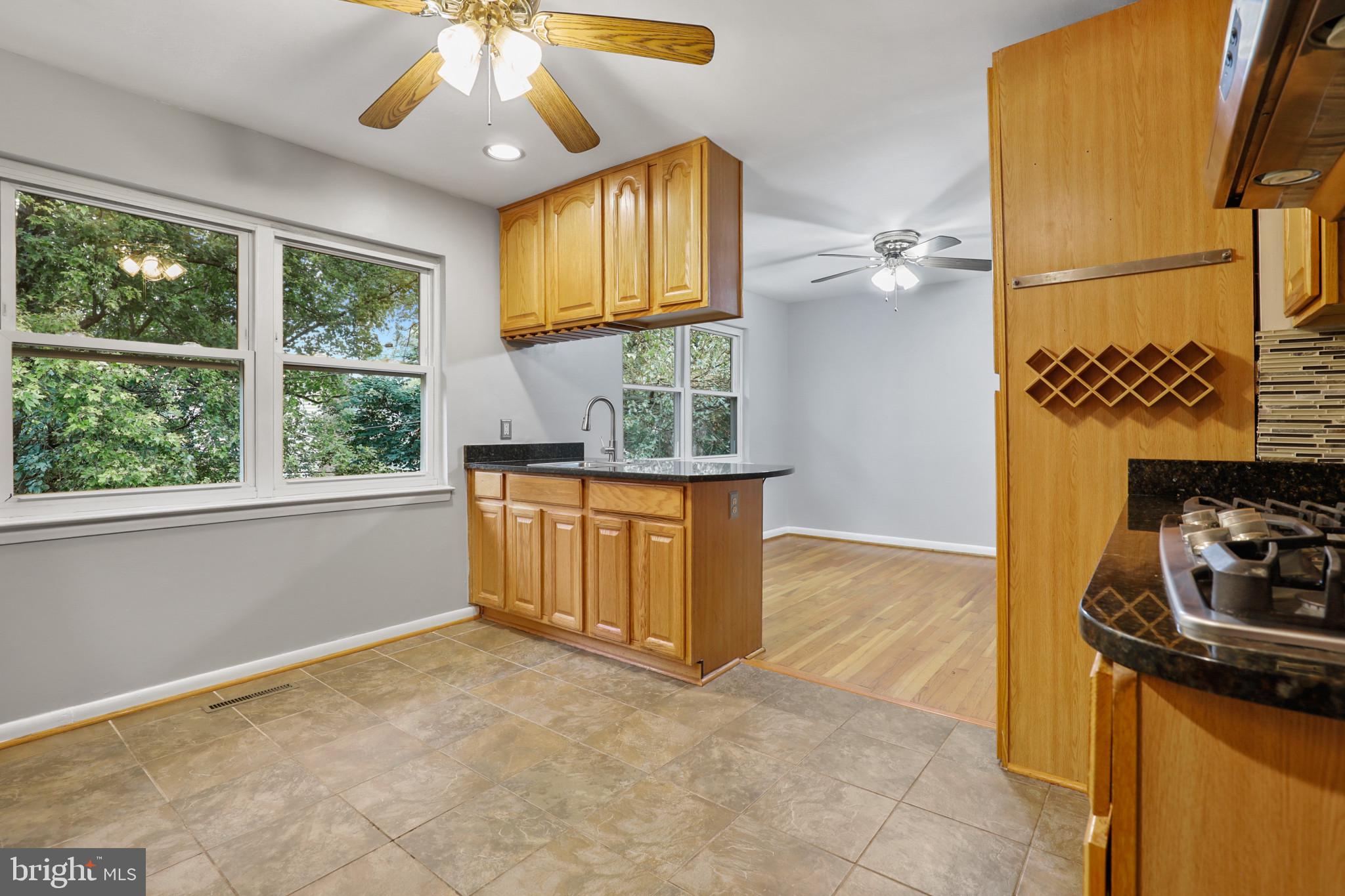 MONTROSE - Residential