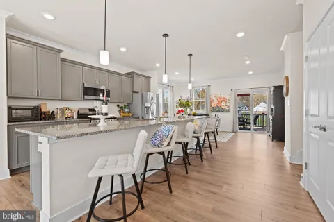 819 Teacher Mitchell Road, Glen Burnie, MD 21060 - MLS#: MDAA2110316