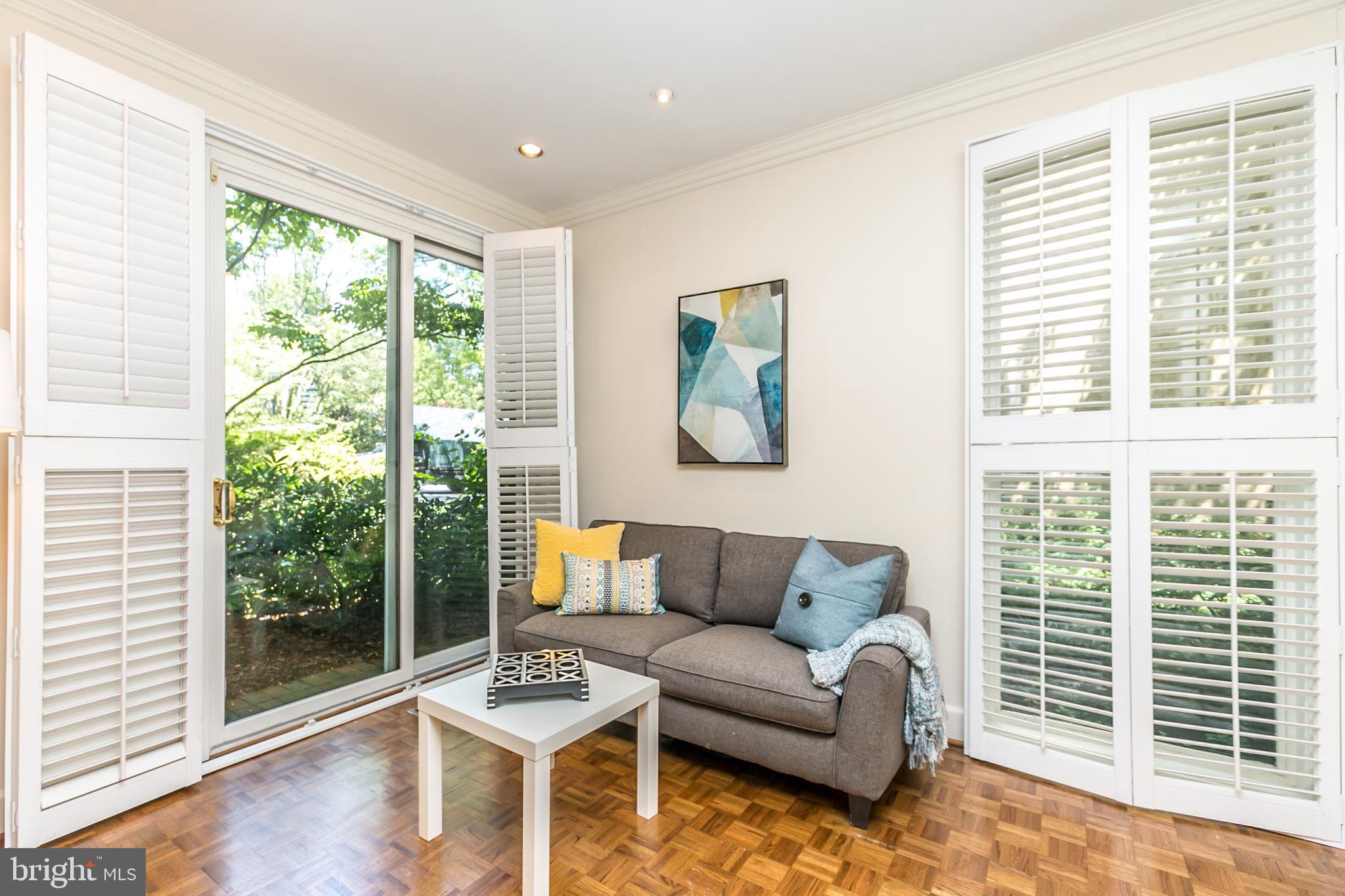 CROSS KEYS - Residential