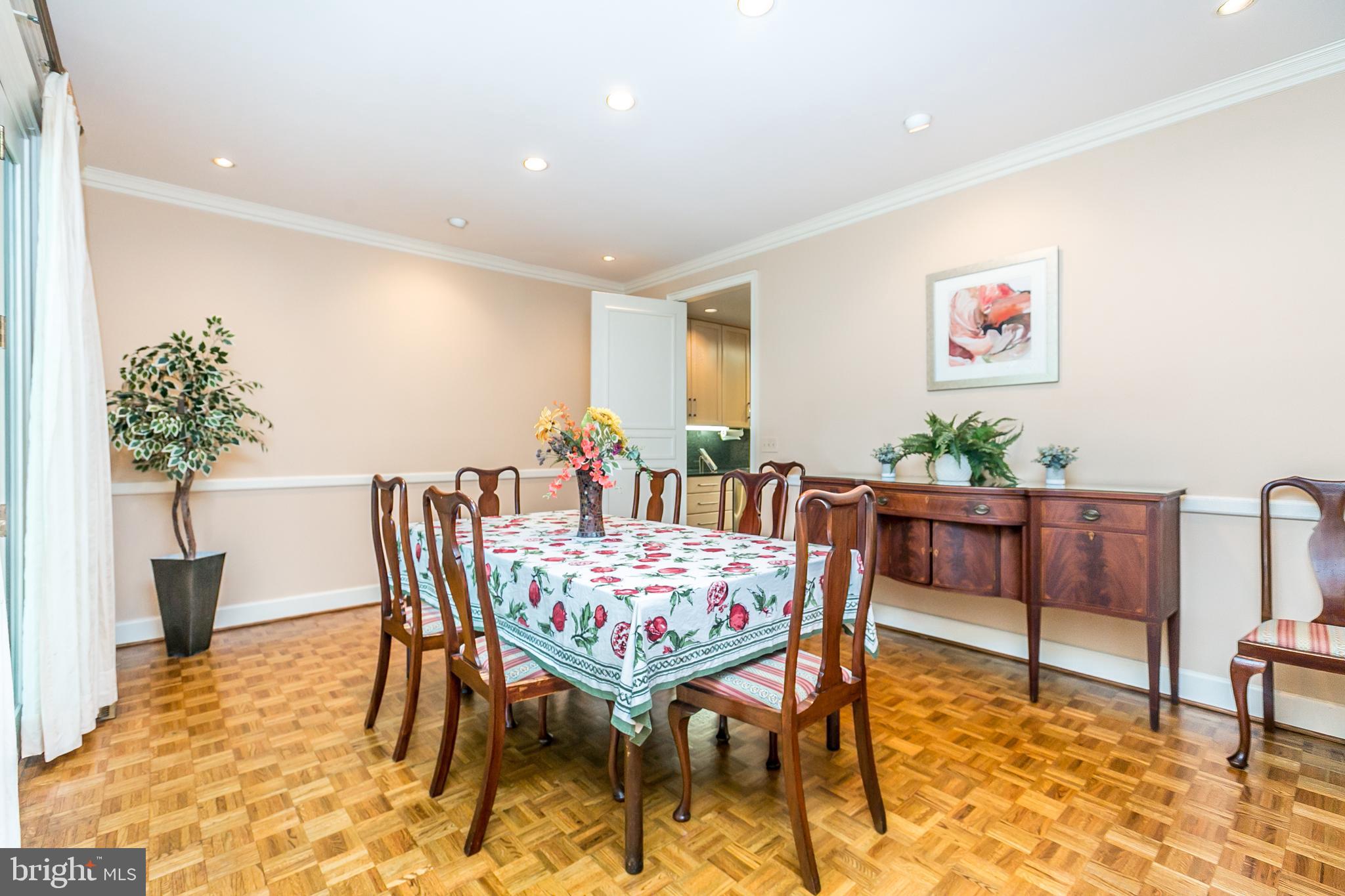 CROSS KEYS - Residential