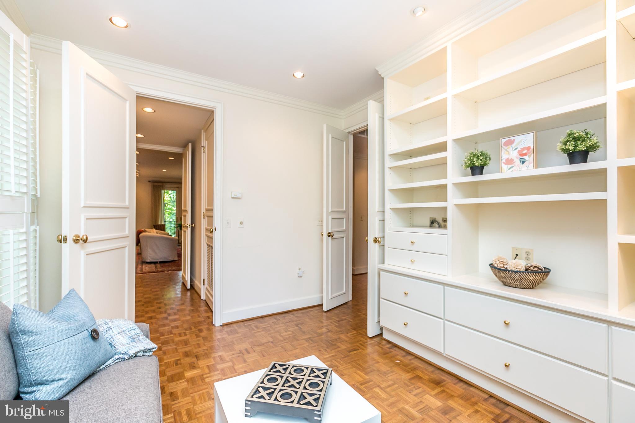 CROSS KEYS - Residential