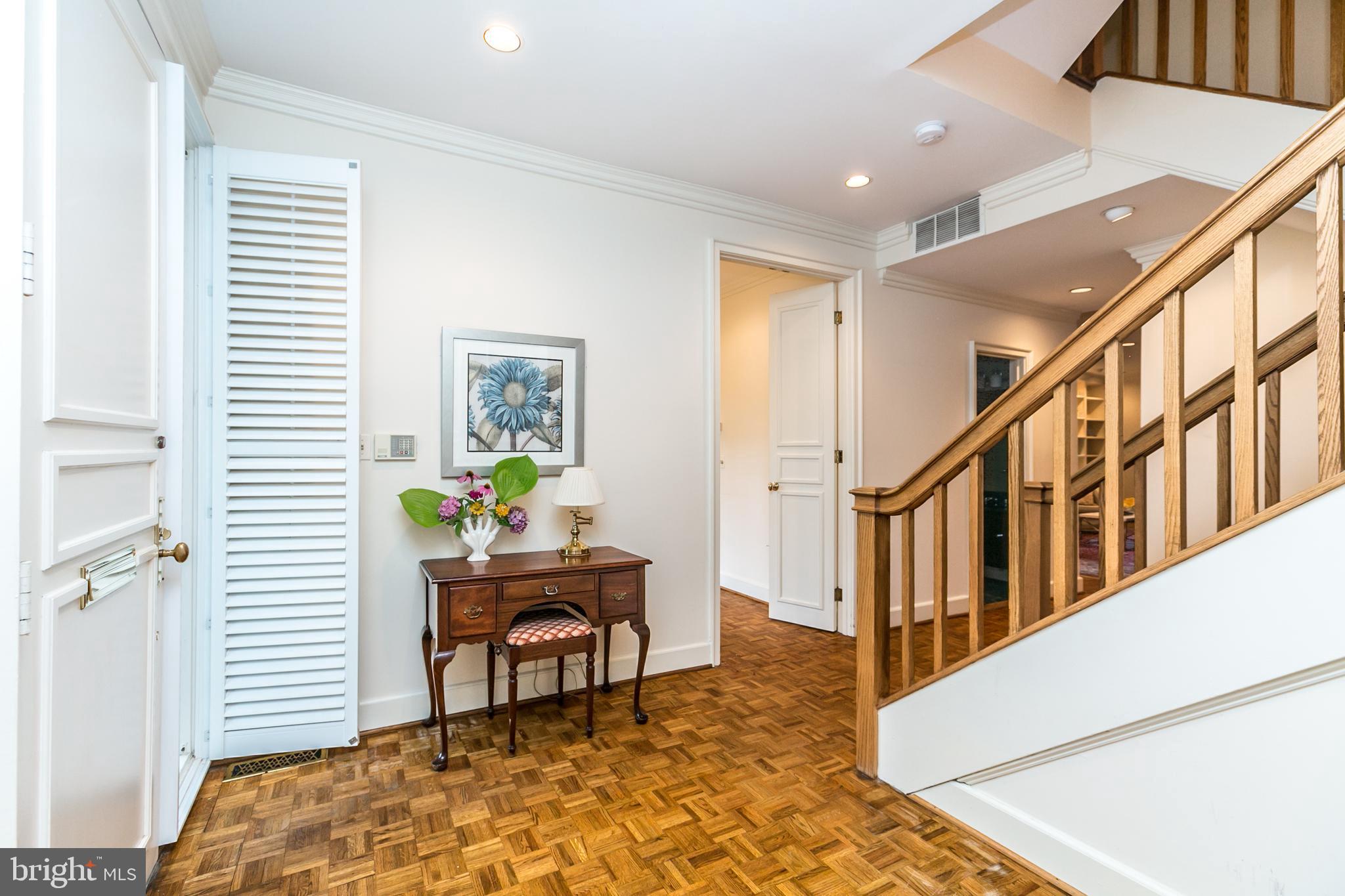 CROSS KEYS - Residential