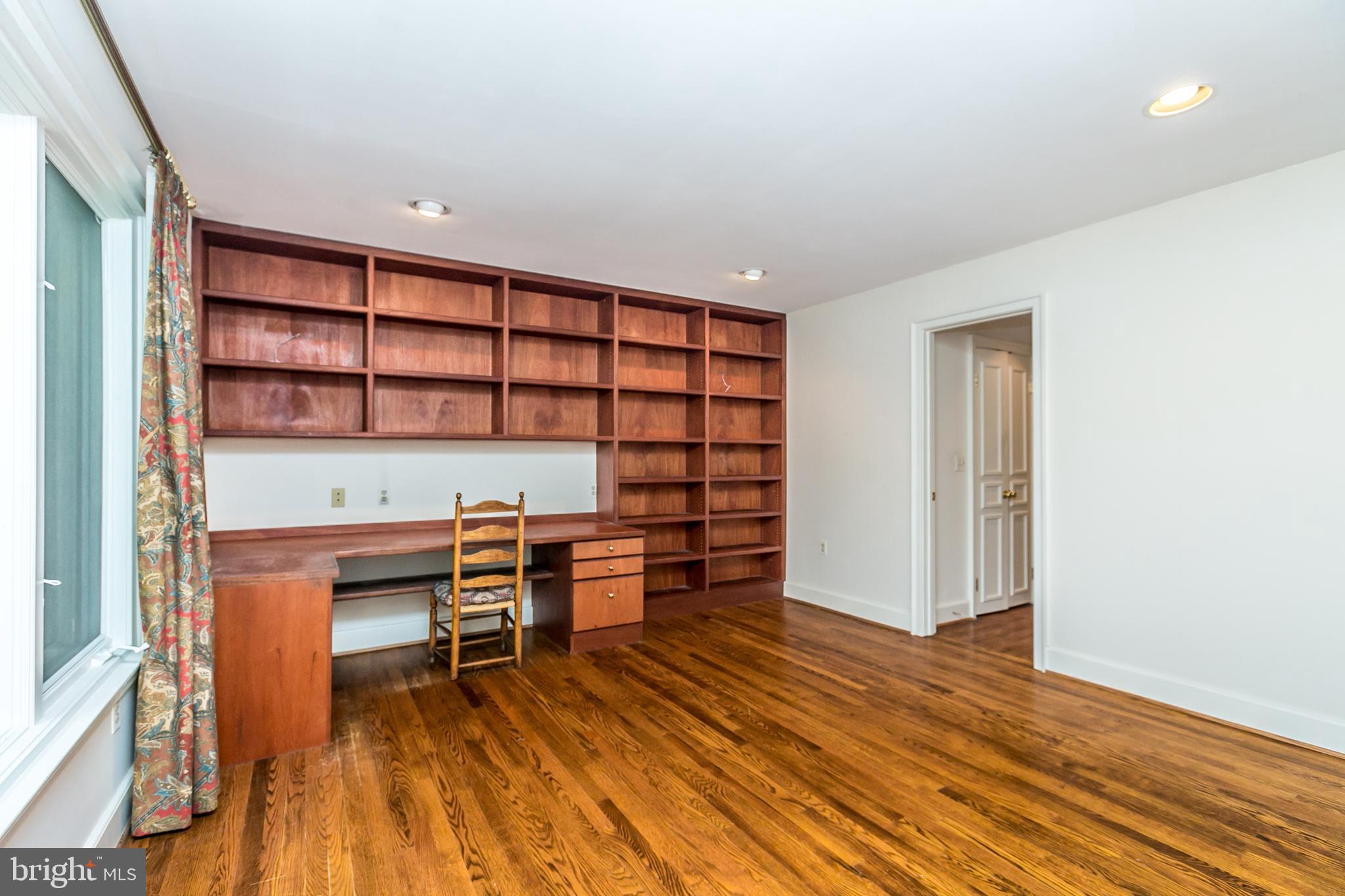 CROSS KEYS - Residential