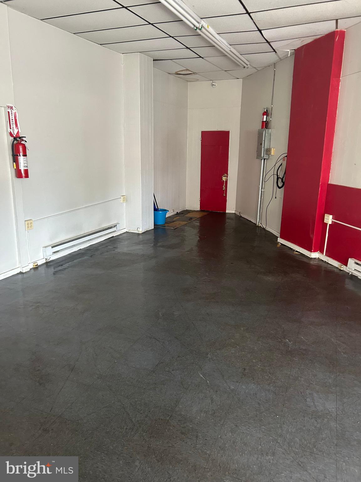 2250 RIDGE AVENUE 52