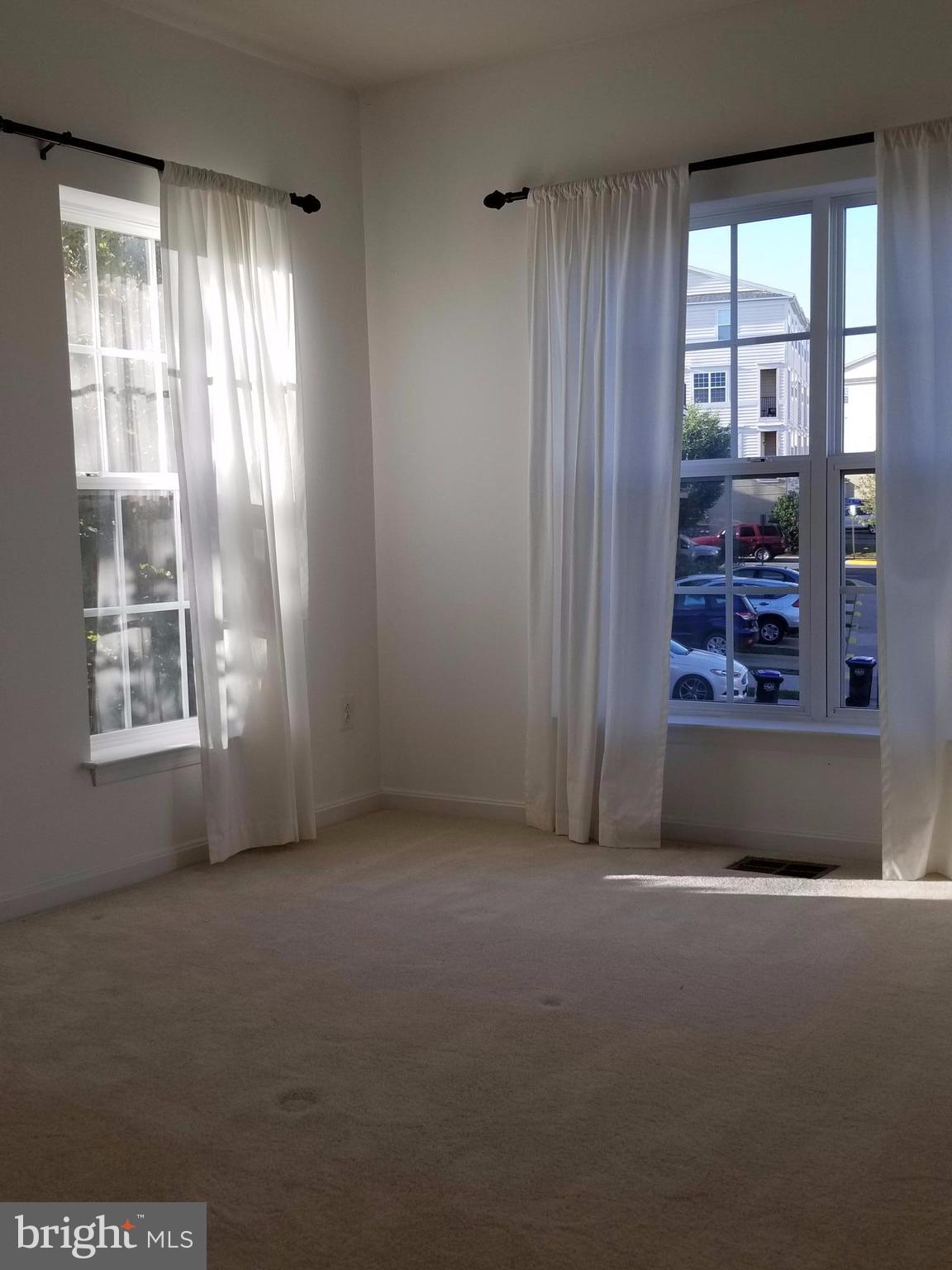 RESIDENCES AT BRAMBLETON - Residential Lease